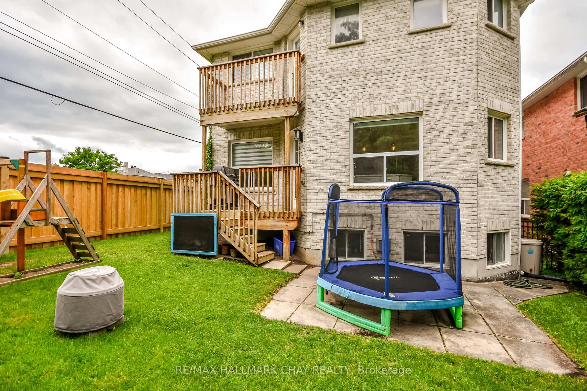 1 Hawkins Drive photo 39