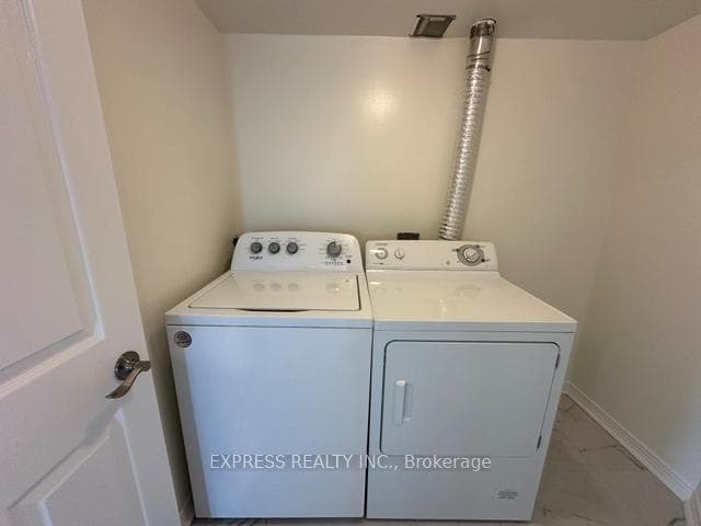 942 Yonge Street Unit 922 photo 14
