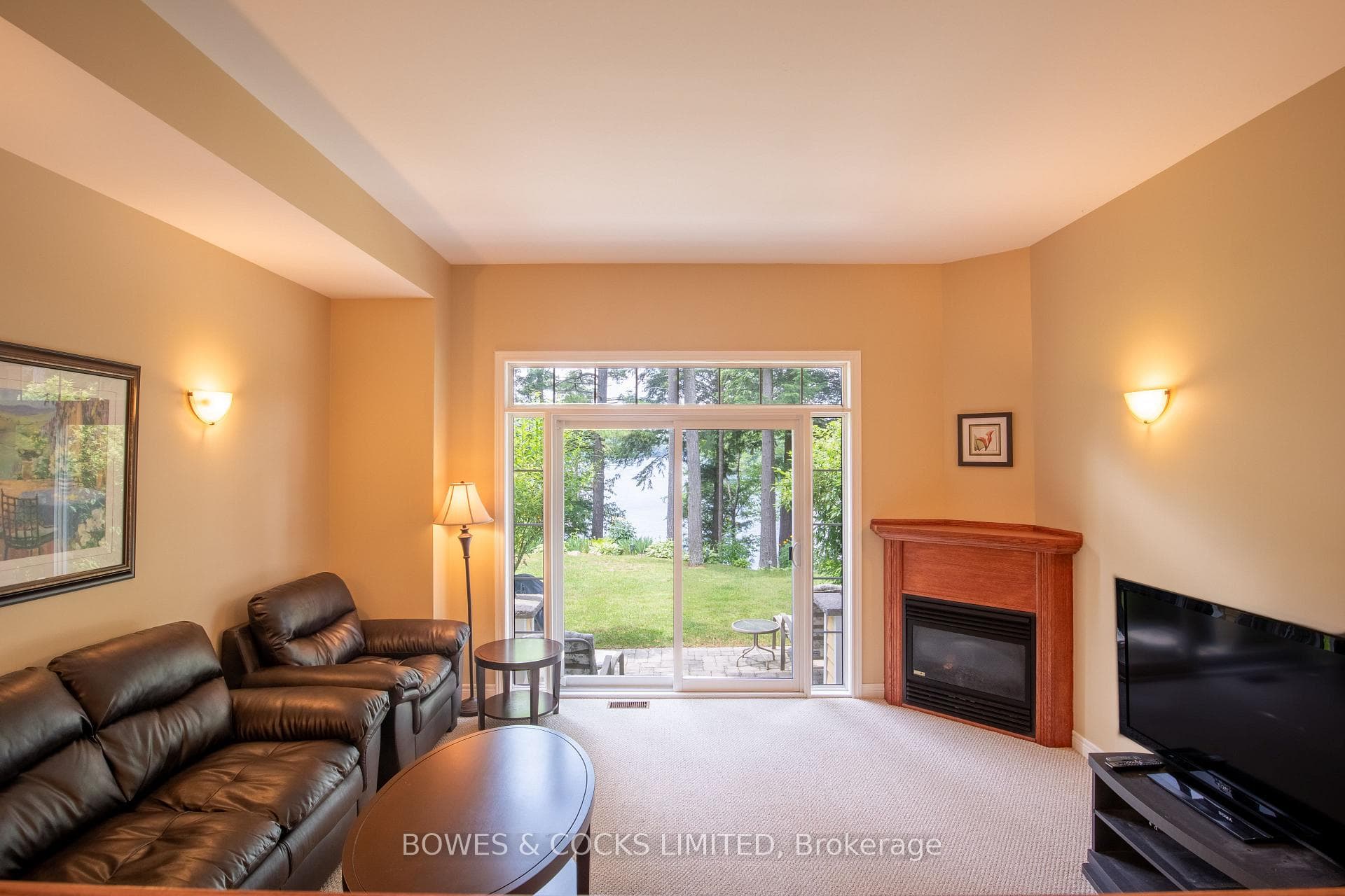 1579 Anstruther Lake Road Unit 7 photo 14
