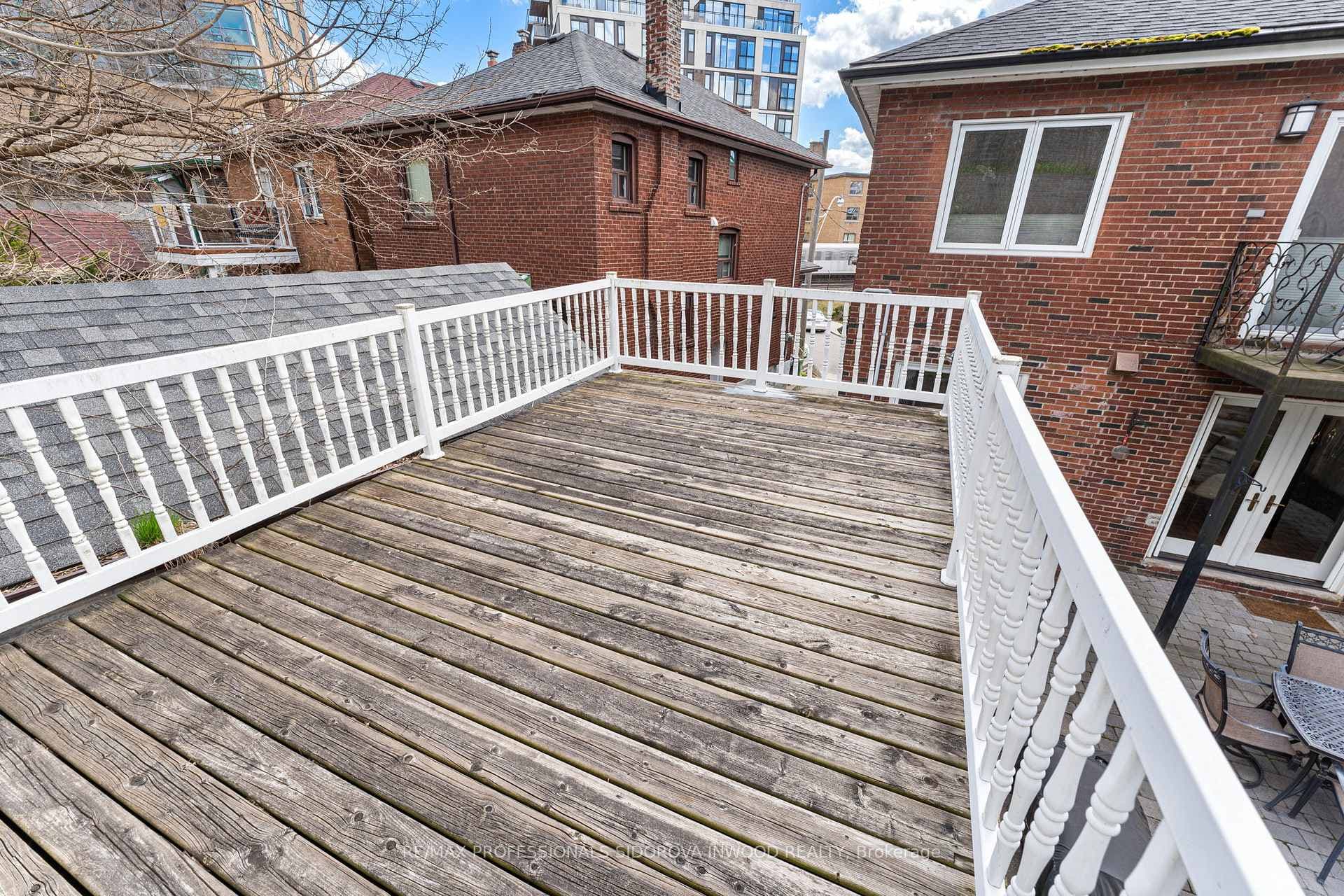 27 Parkview Gardens photo 28