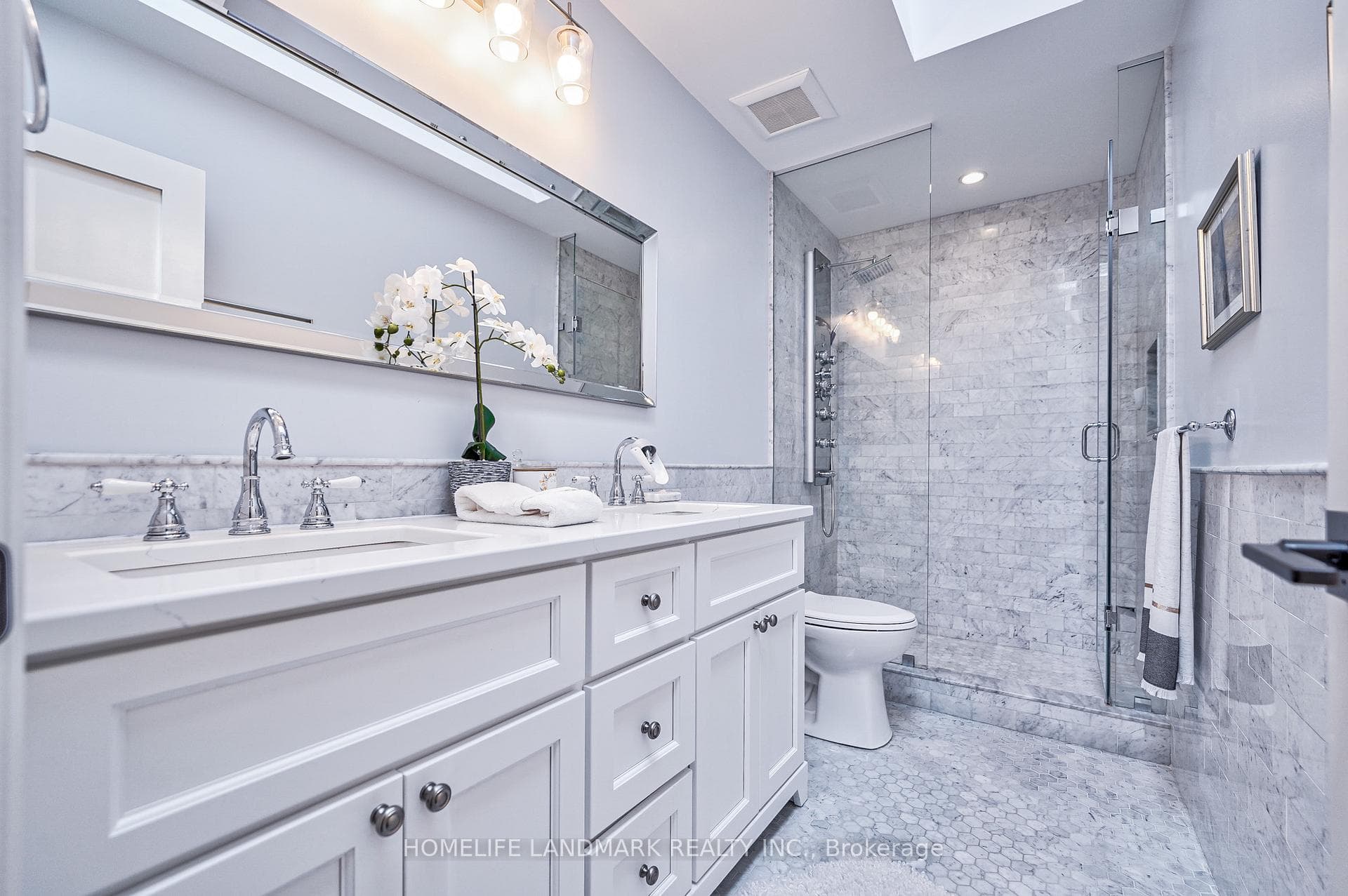 207 Pickering Street photo 24