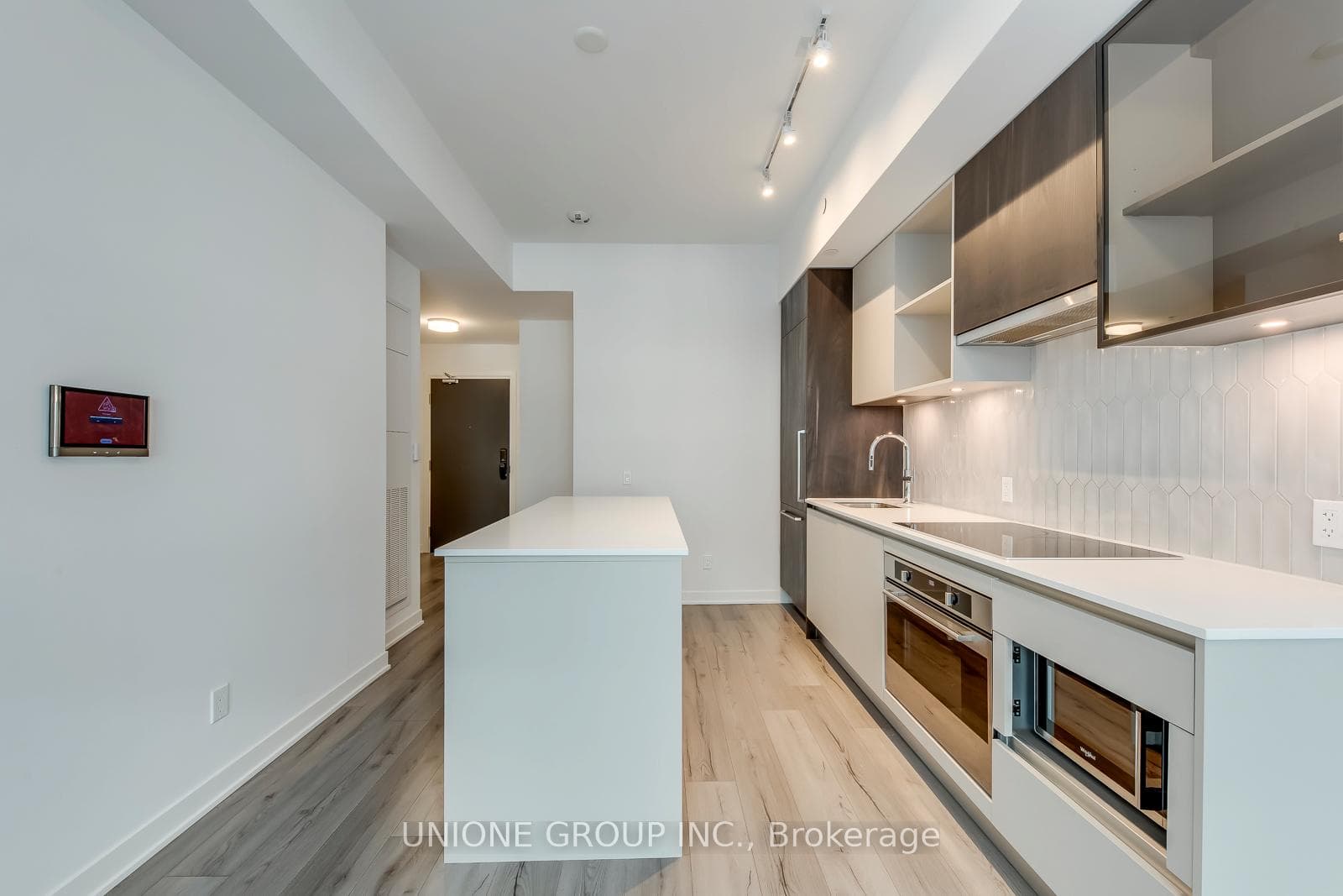405 Dundas Street Unit 320 photo 7