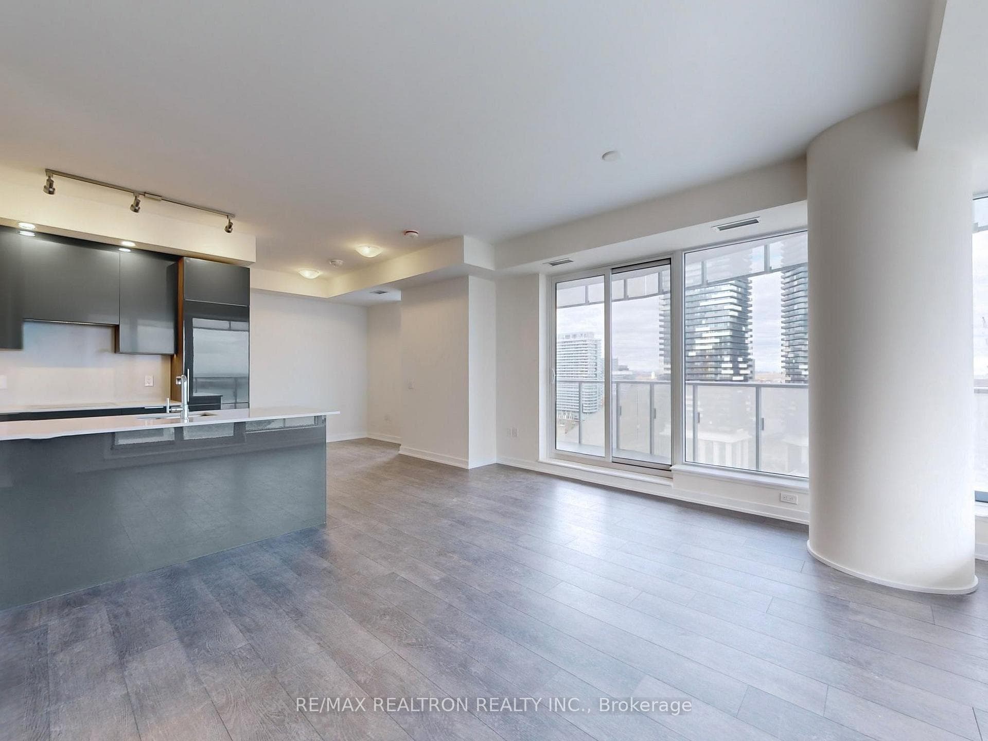 28 Freeland Street Unit 2109 photo 12