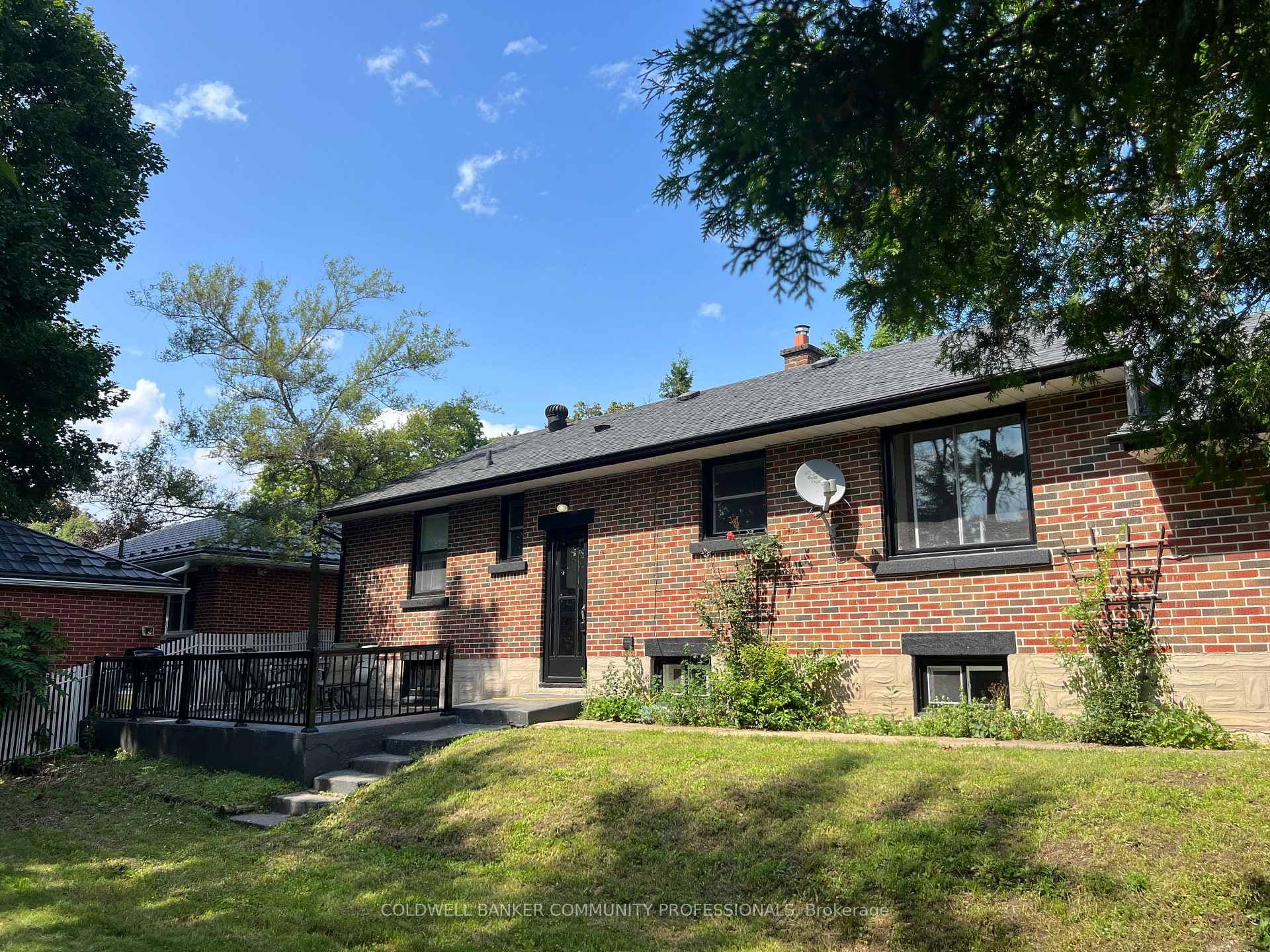 16 Westmount Road photo 37