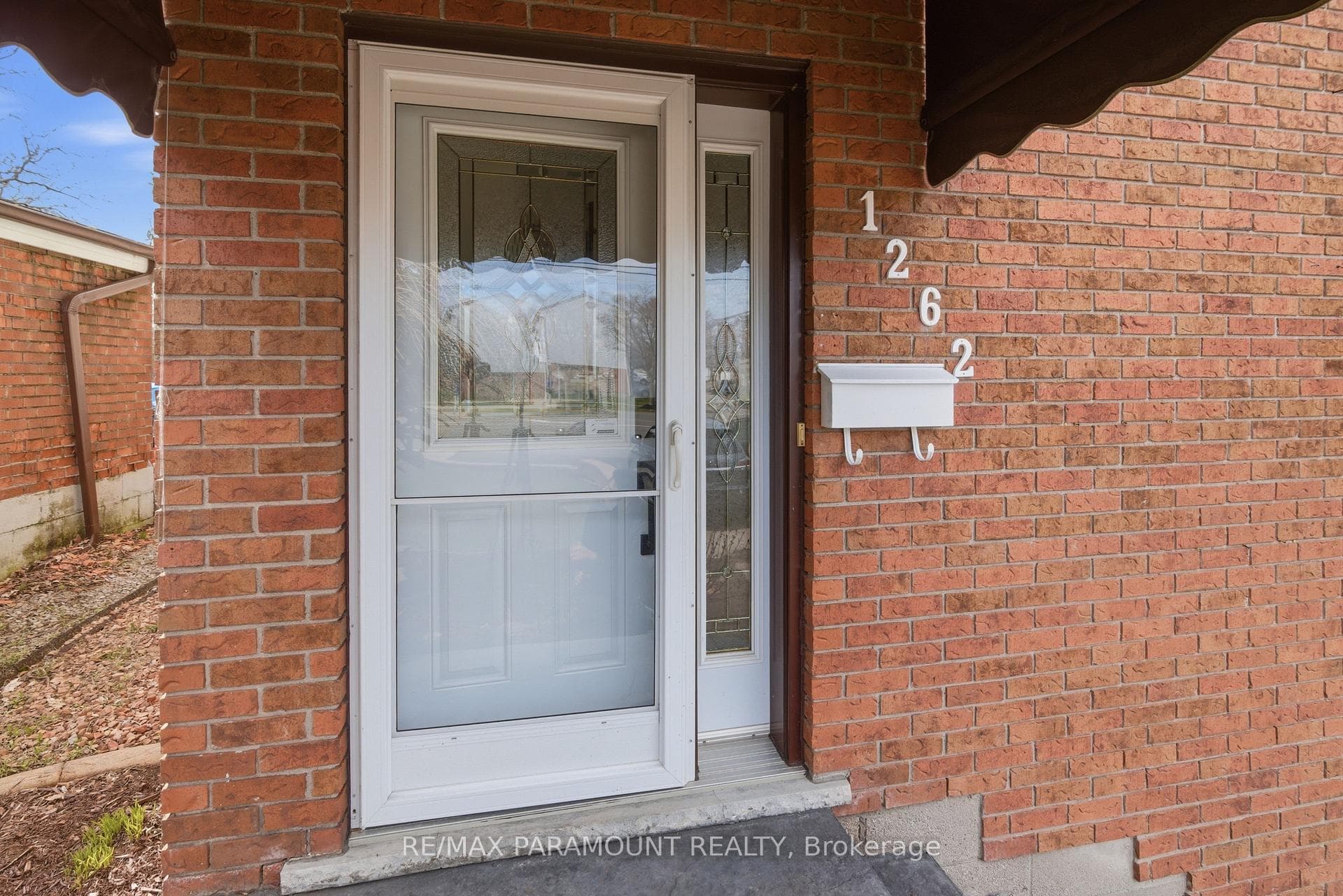 1262 Upper Gage Avenue photo 3