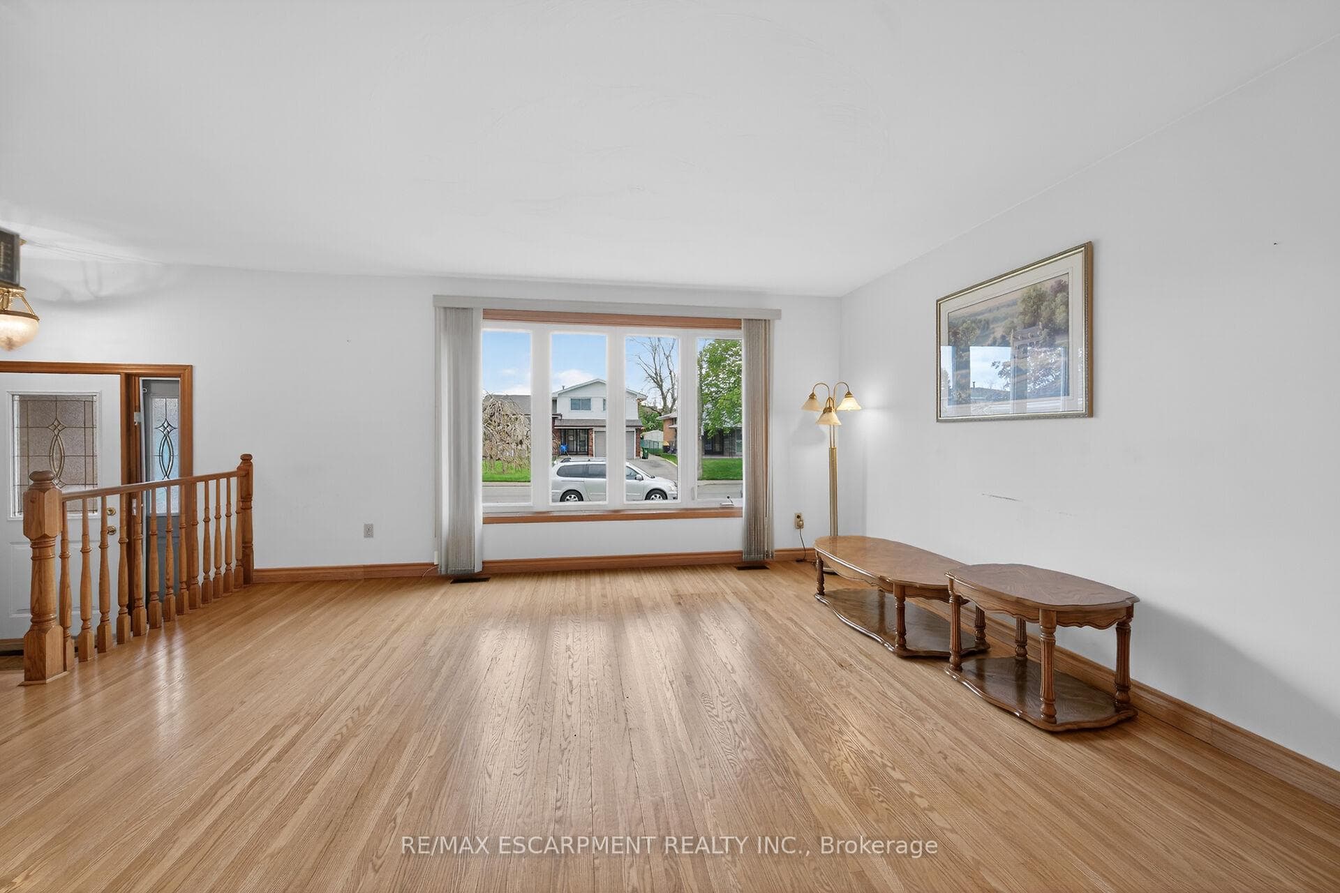 336 Montmorency Drive photo 5