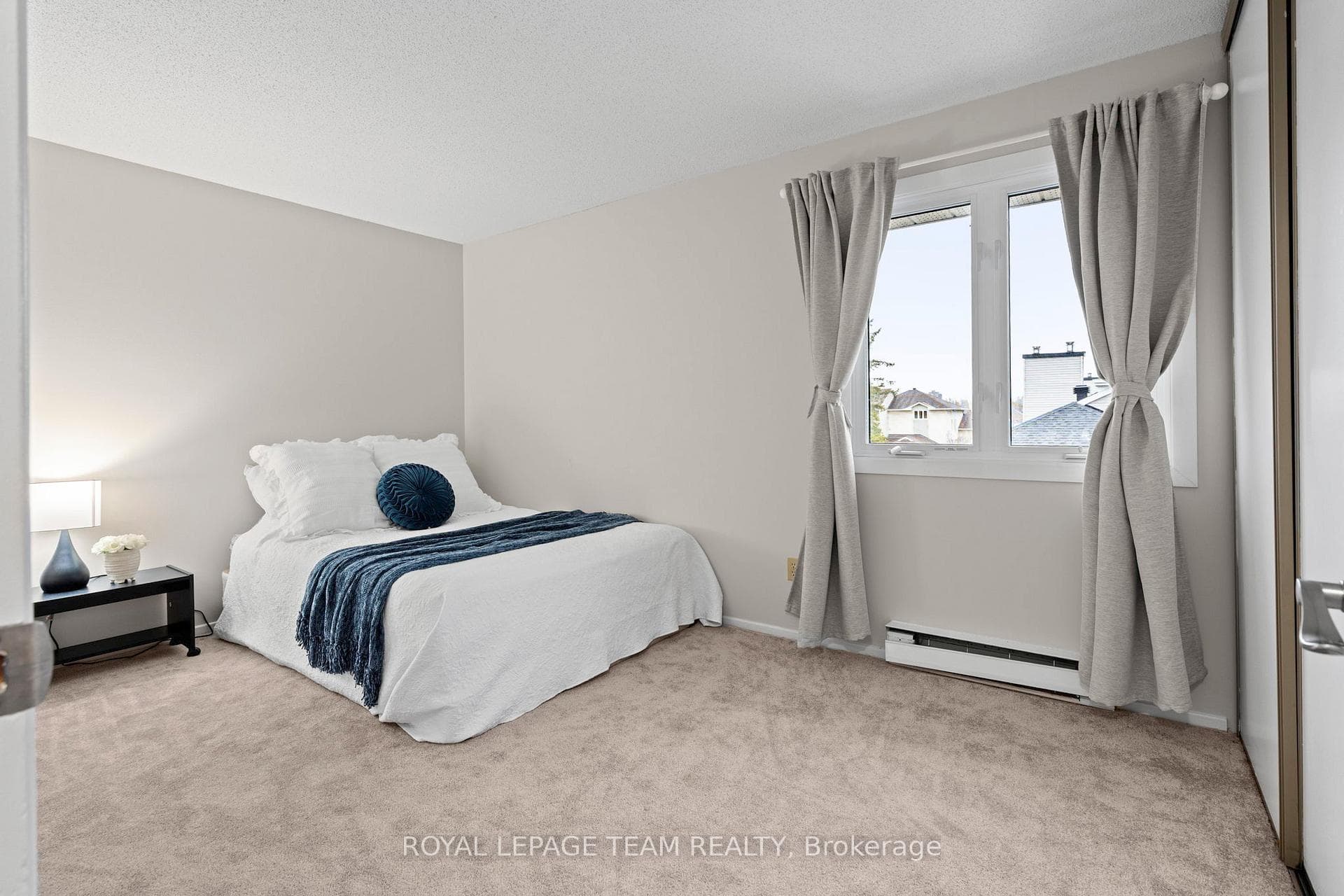 90 Haxby Private photo 18