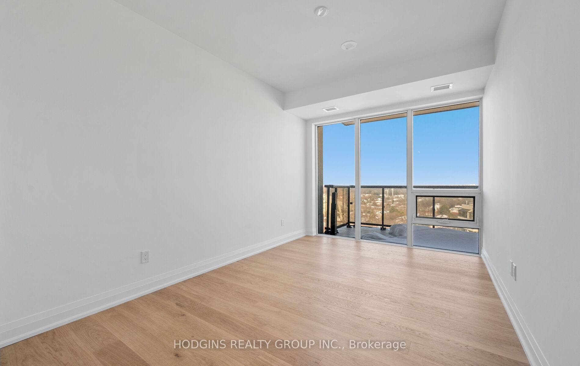1035 Southdown Road Unit LPH 1801 photo 31