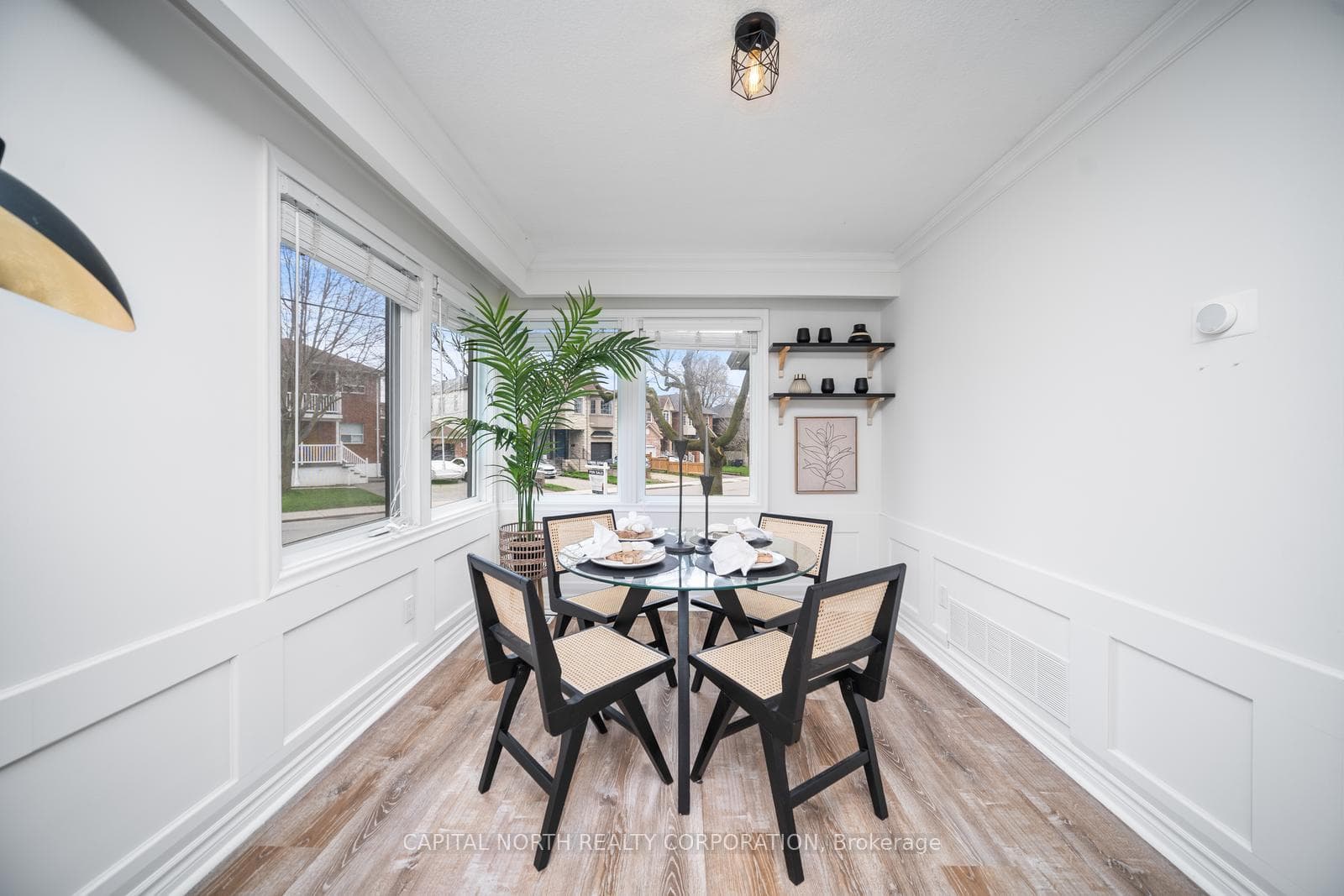 142 McIntosh Street photo 17