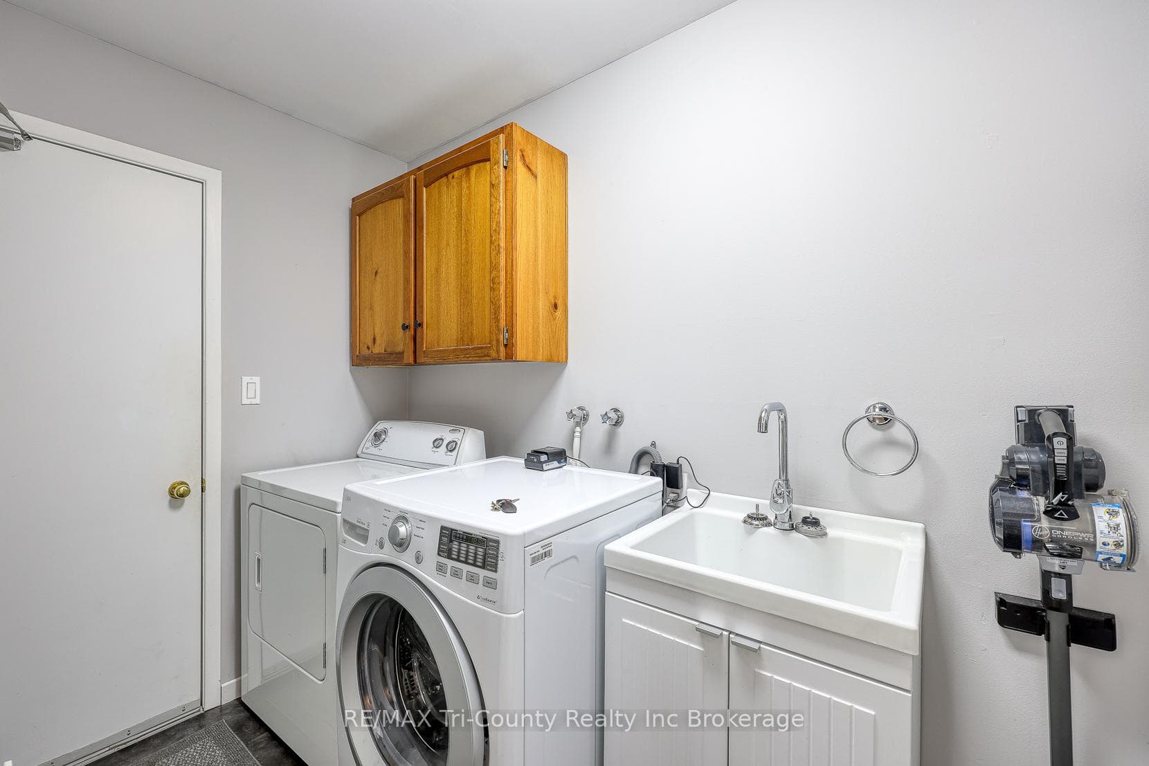 33 Wilkins Crescent photo 21