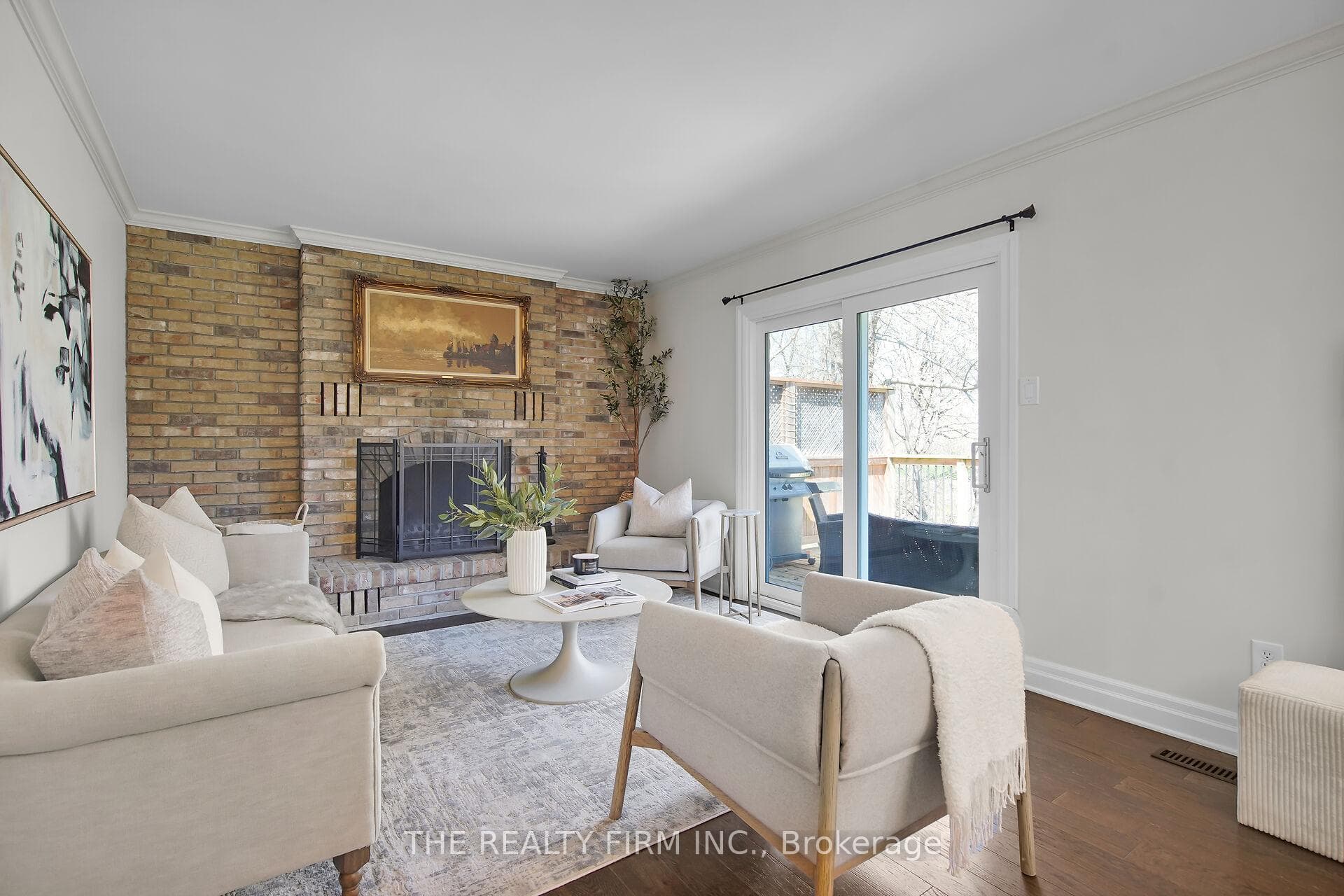 1630 Attawandaron Road photo 9
