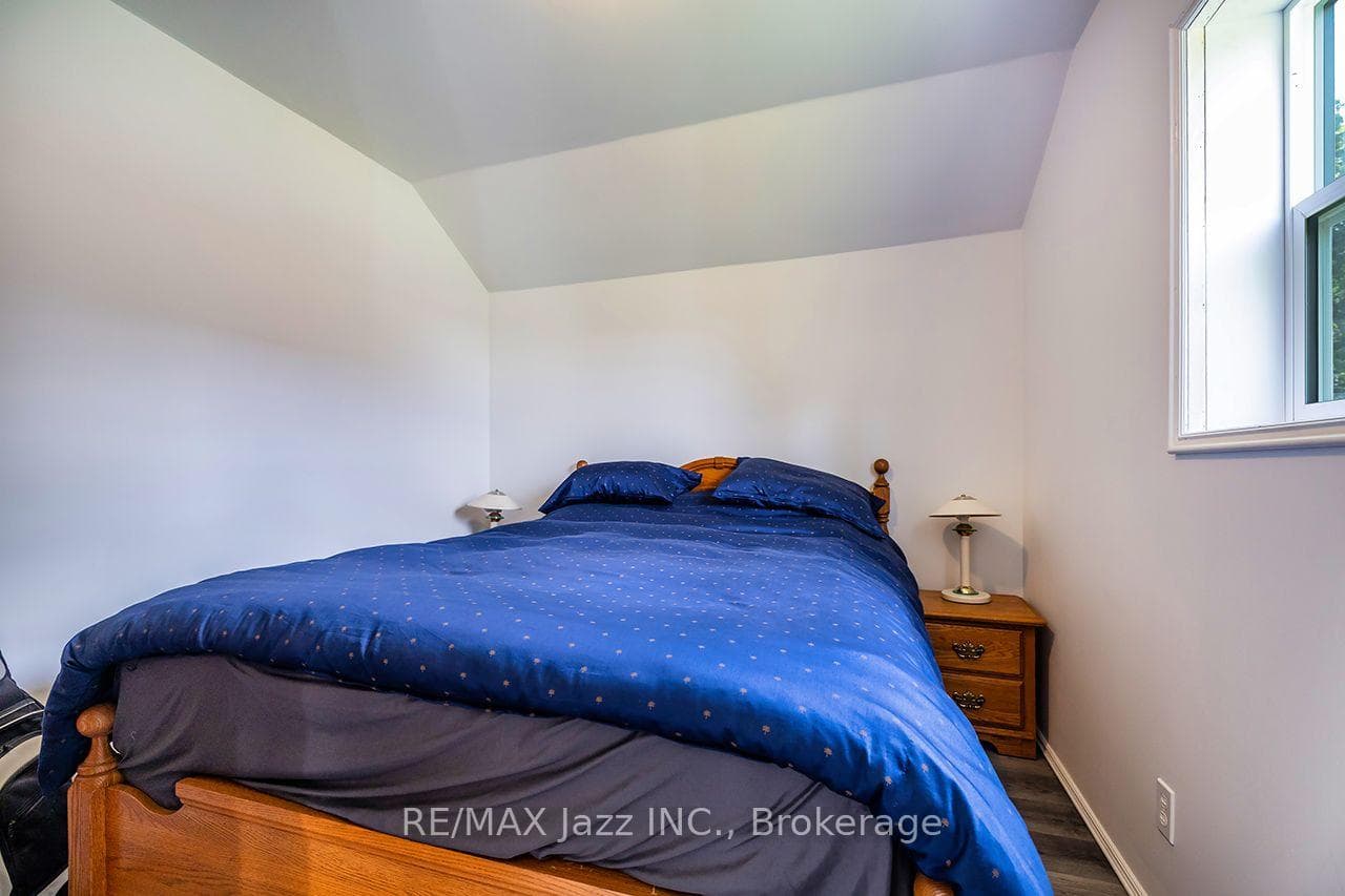 132 King Street photo 26