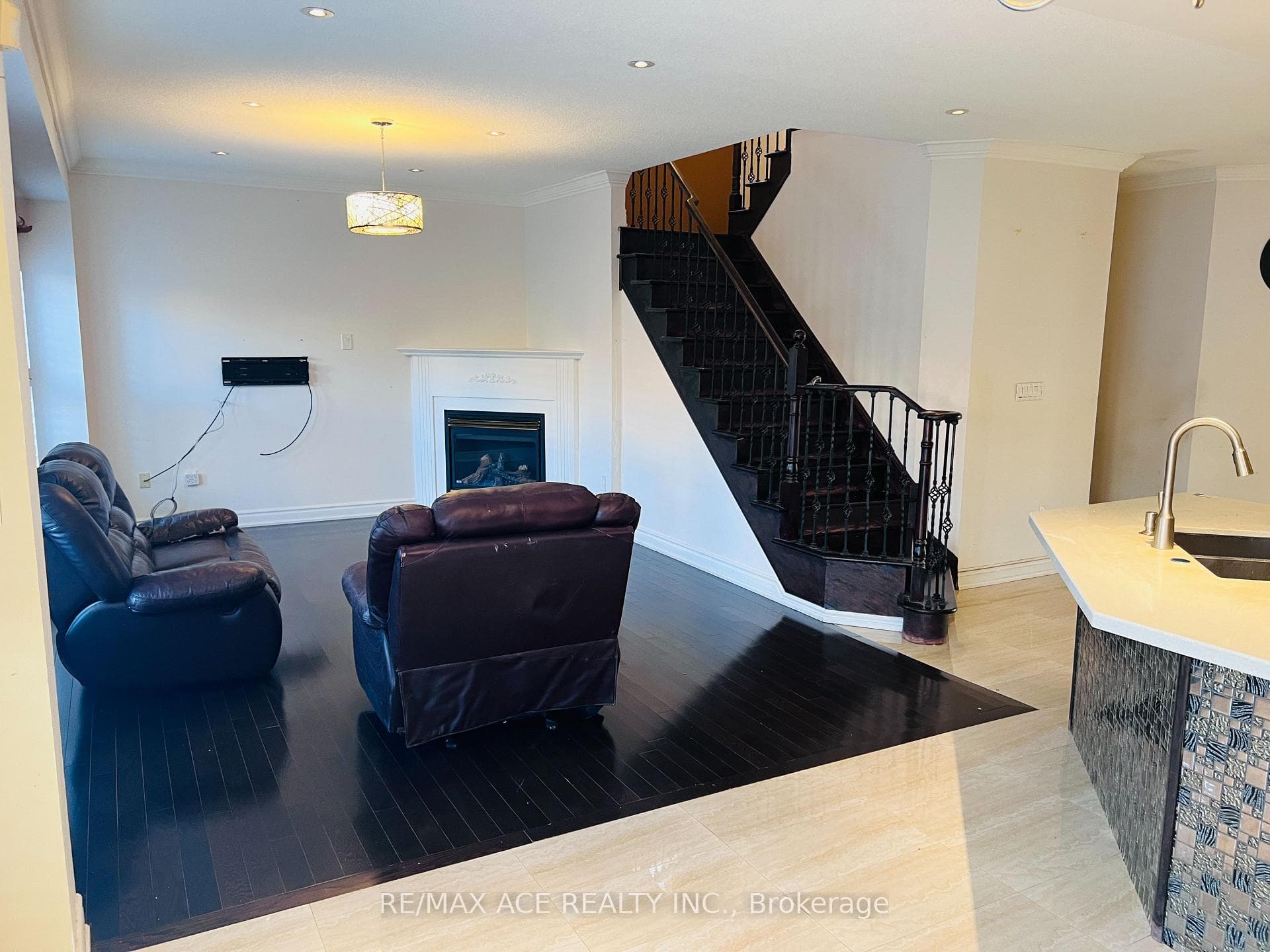 23 Appleview Road Unit Main photo 10
