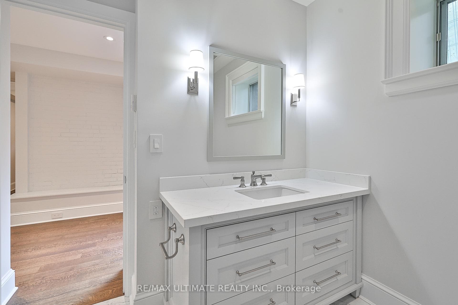 18 Elm Avenue Unit Unit 2 photo 18