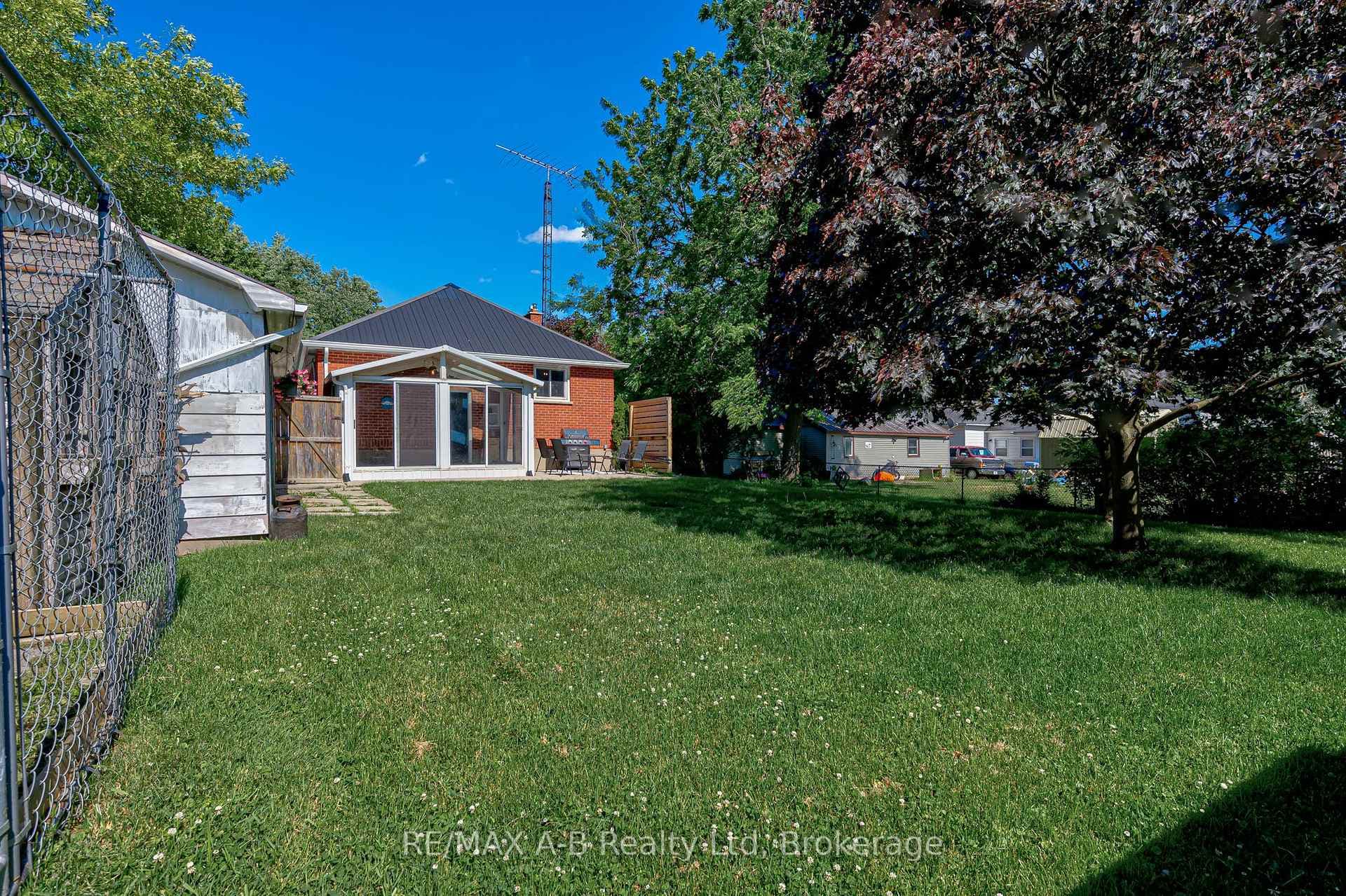 243 King Street photo 41
