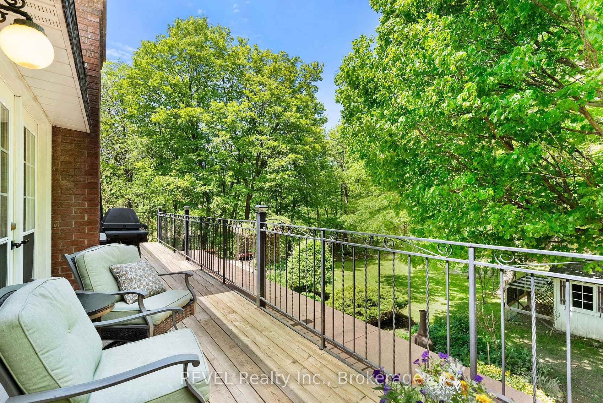 196 Warner Road photo 2