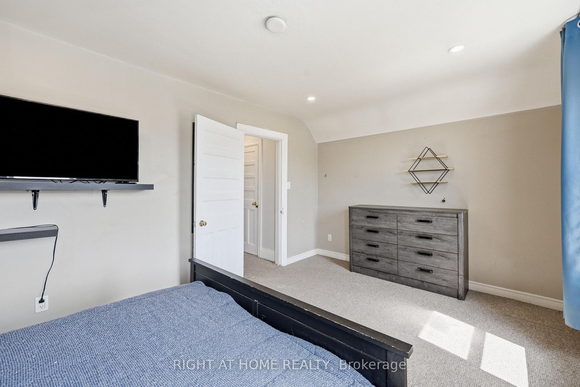 69 Hillyard Street photo 19