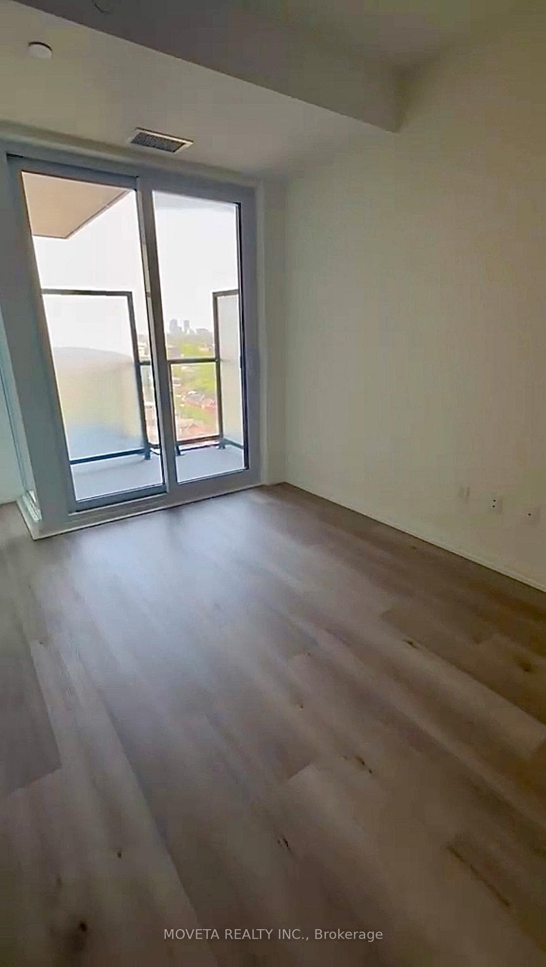 280 Dundas Street Unit 1401 photo 3