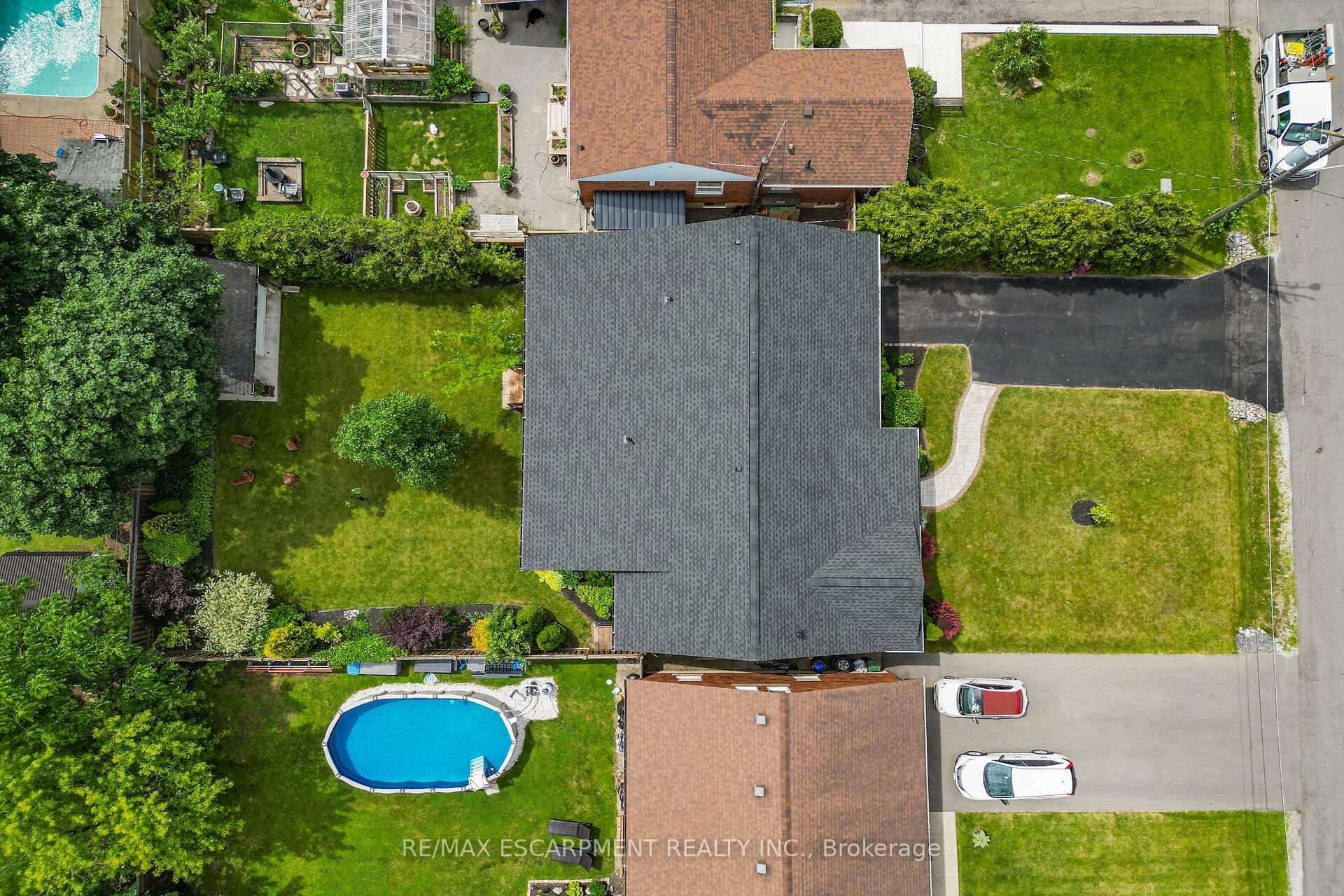 55 Glenview Drive photo 42
