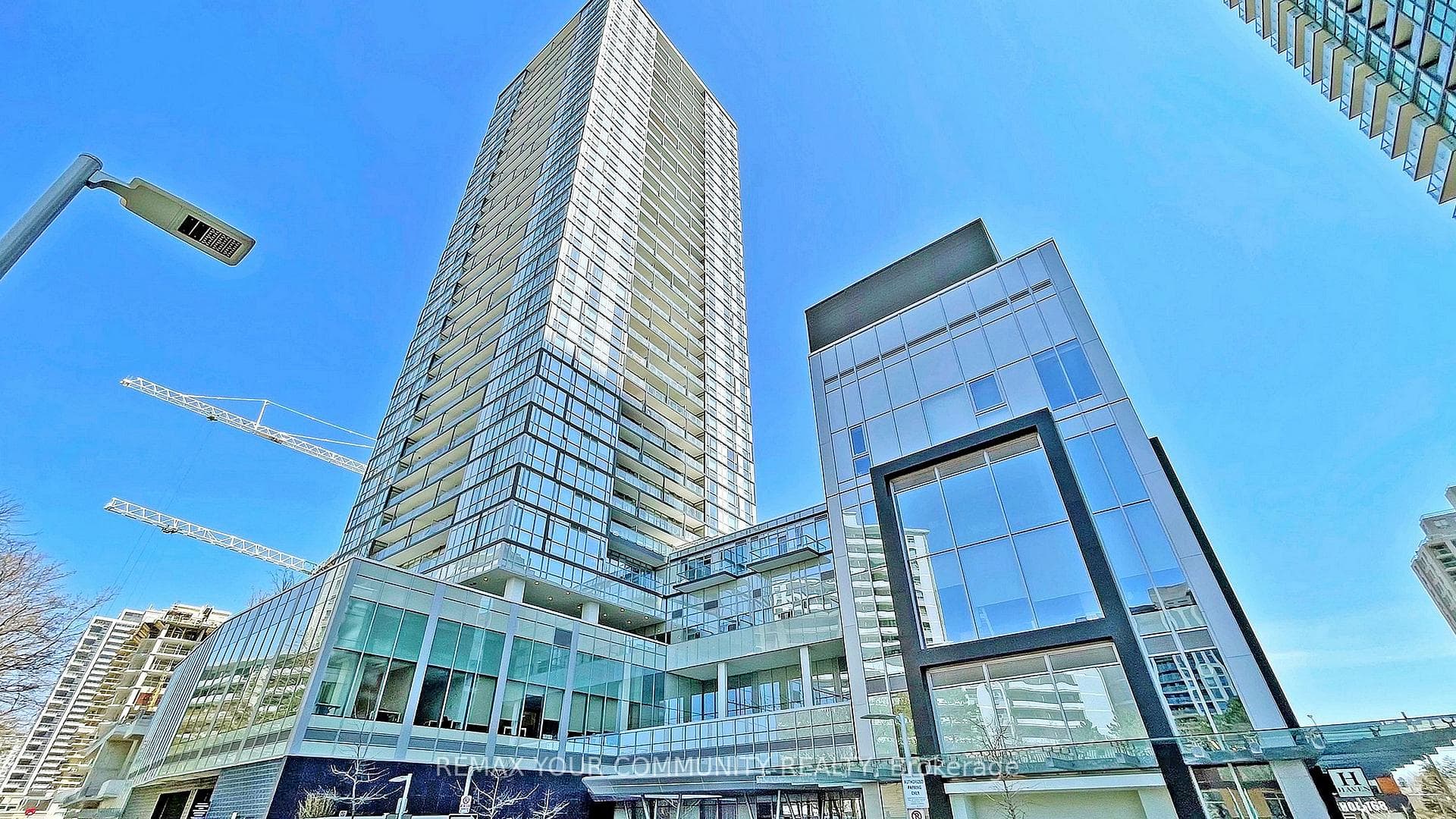 5180 Yonge Street Unit 3305 photo 1