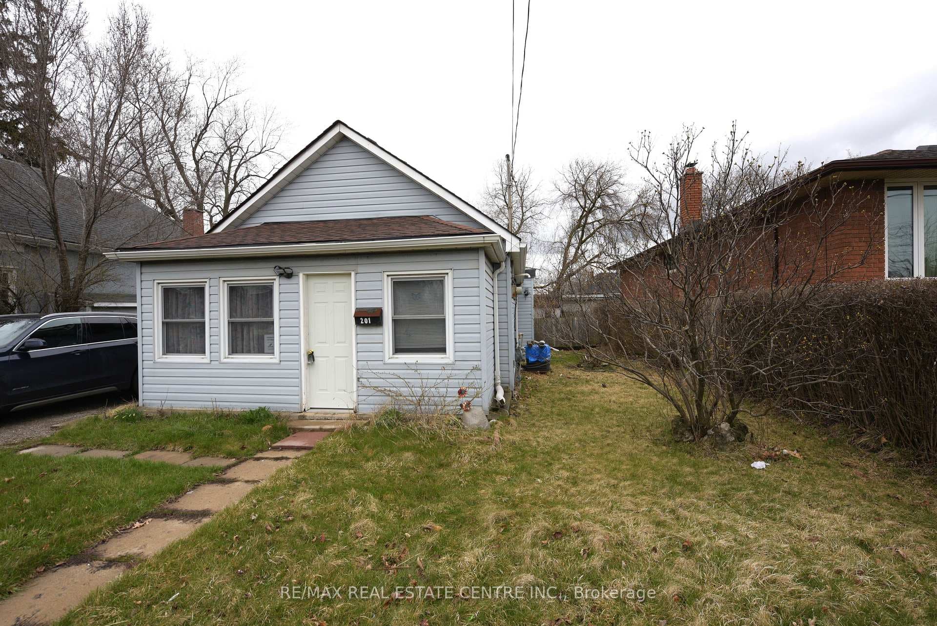 201 Fennell Avenue photo 3