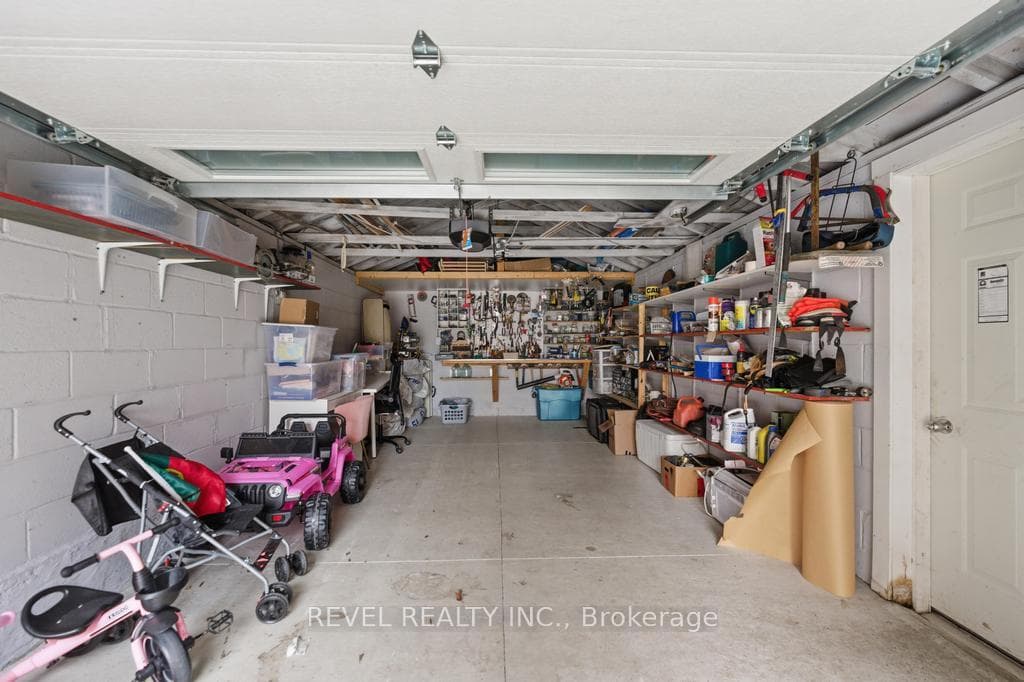 44 Jefferson Avenue photo 9