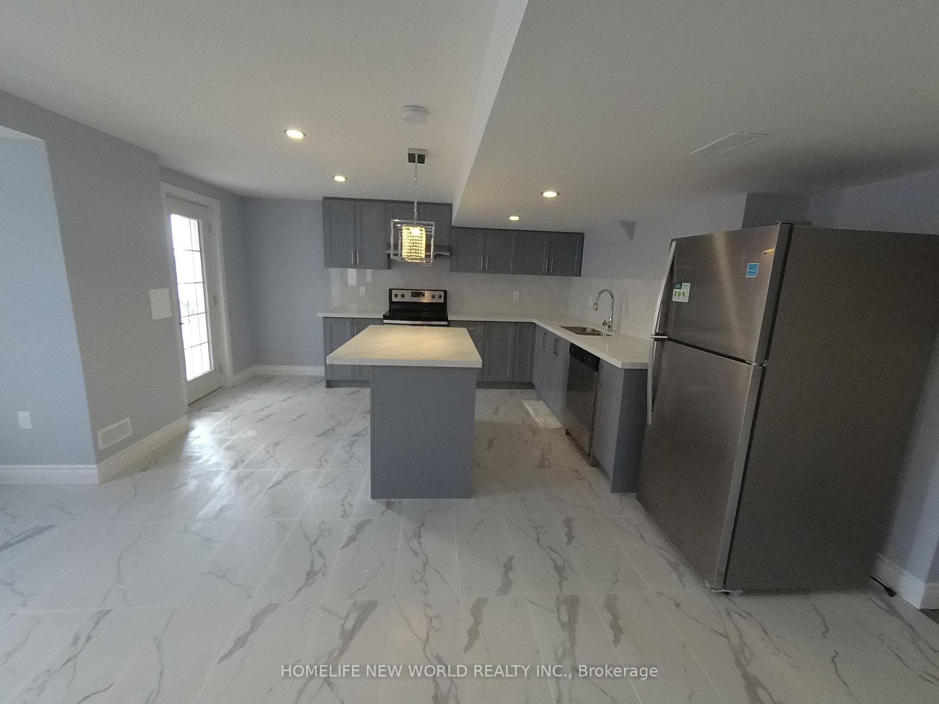 21 Ben Sinclair Avenue photo 4