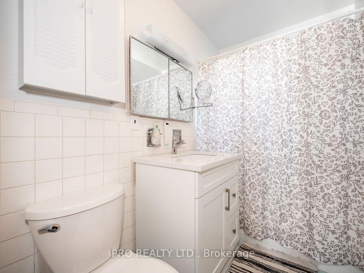 2407 Old Carriage Road photo 15
