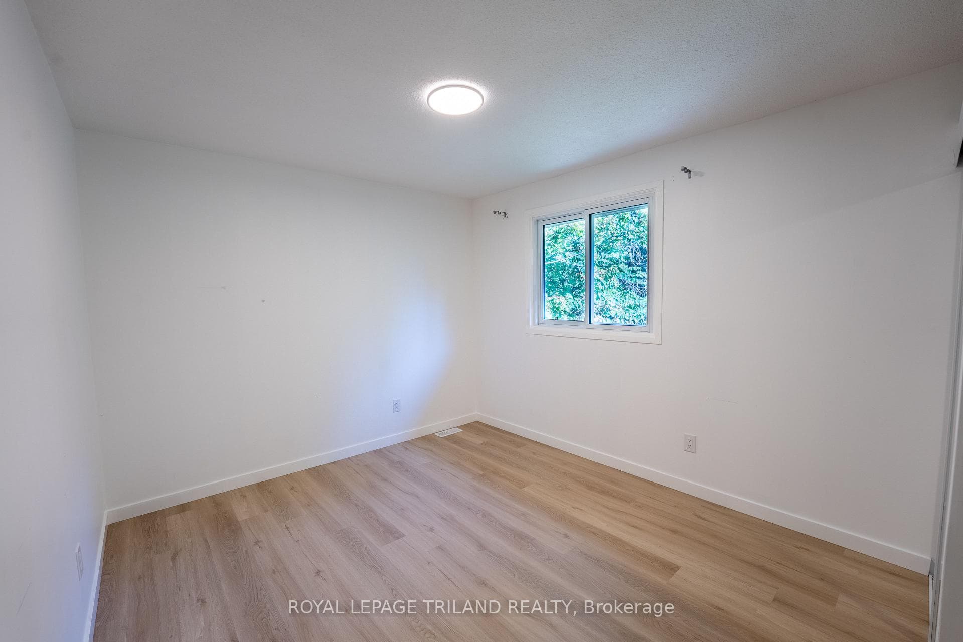 11 Crabtree Avenue photo 25