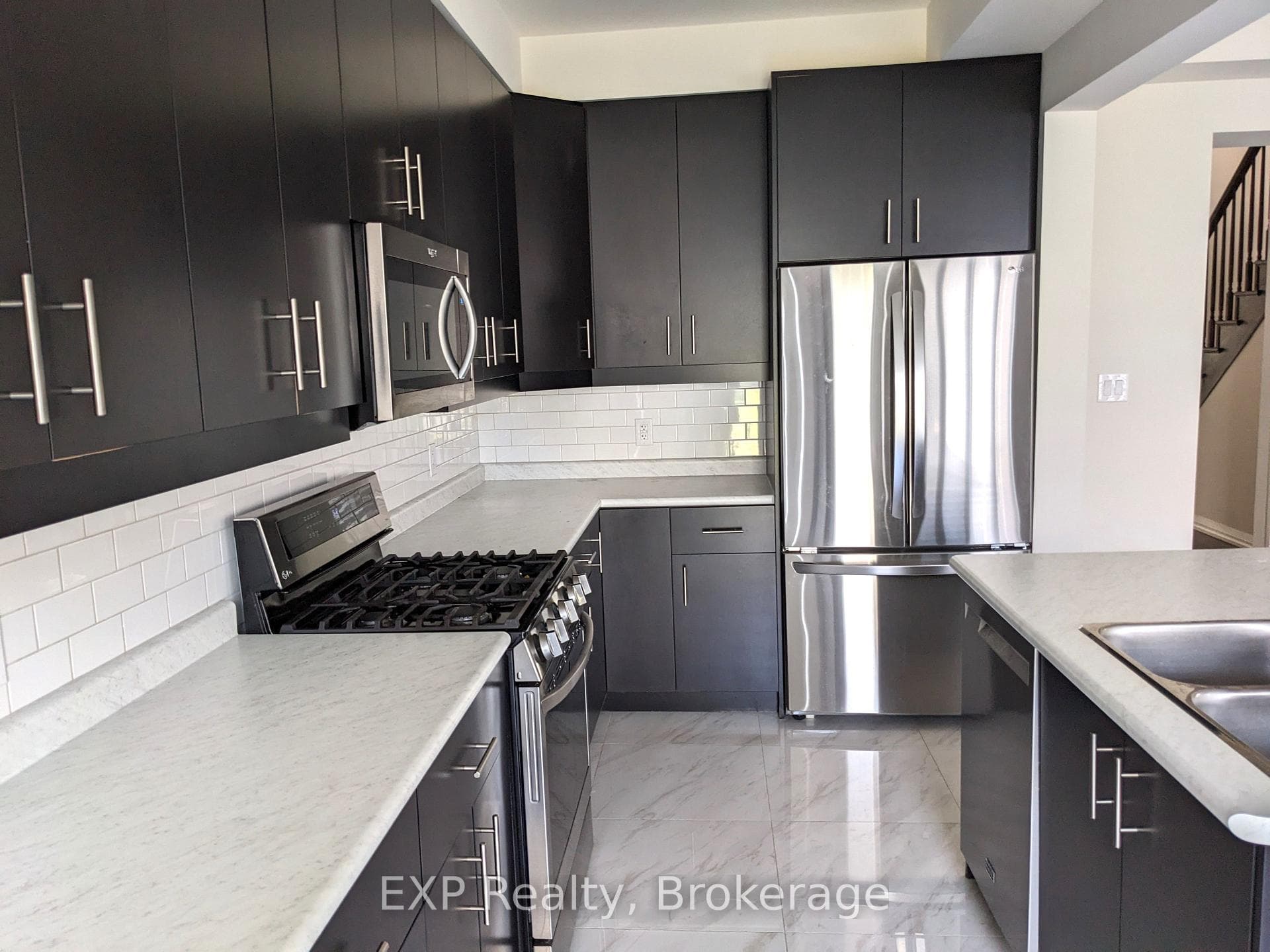 116 Bur Oak Drive photo 5
