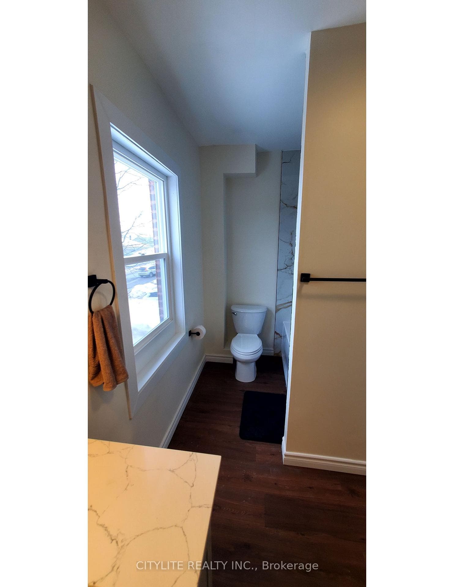 244 Albert Street photo 17