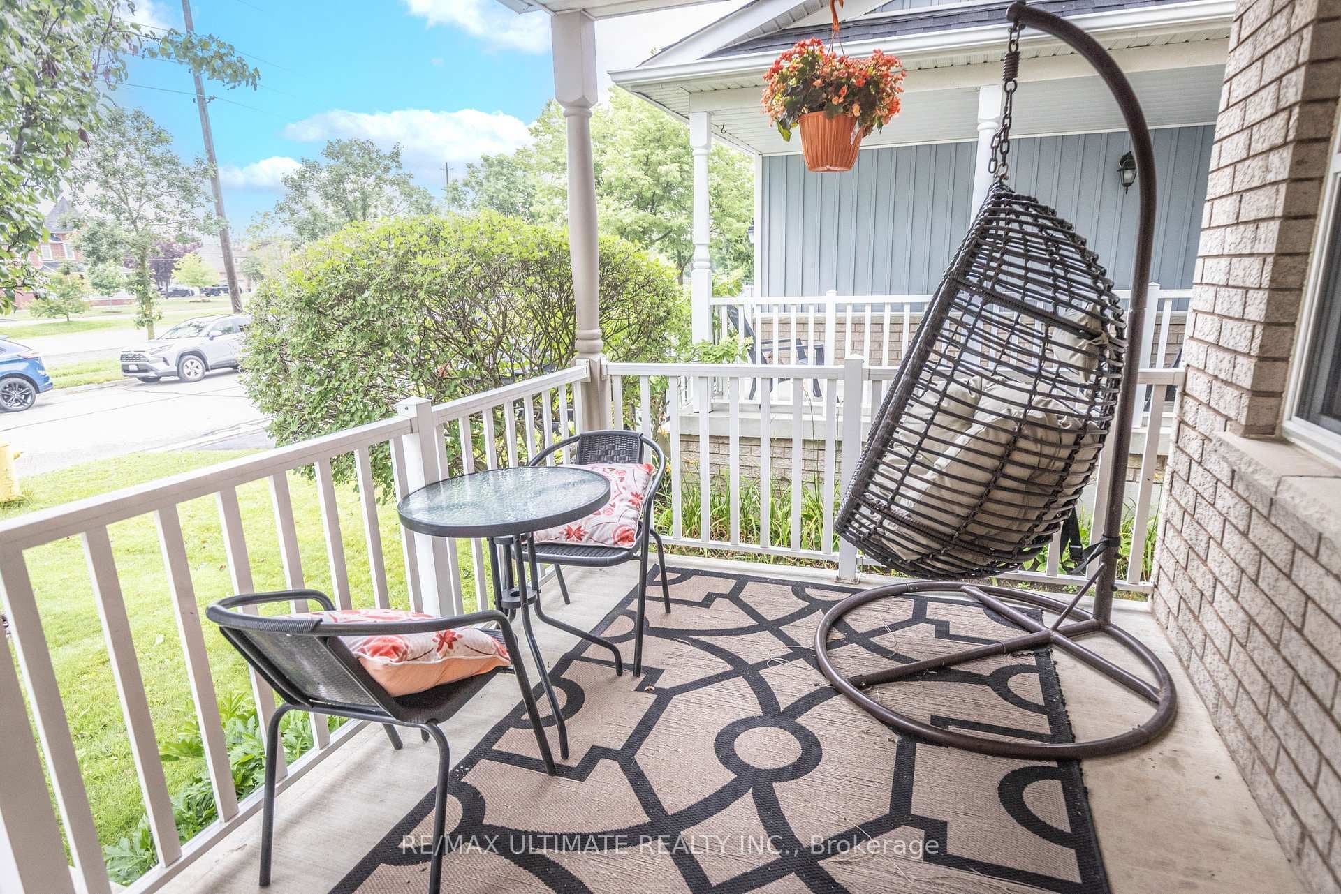 46 Beaumaris Crescent photo 2