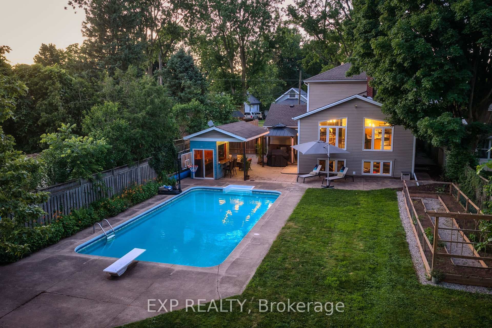 6276 STAMFORD GREEN Drive photo 1