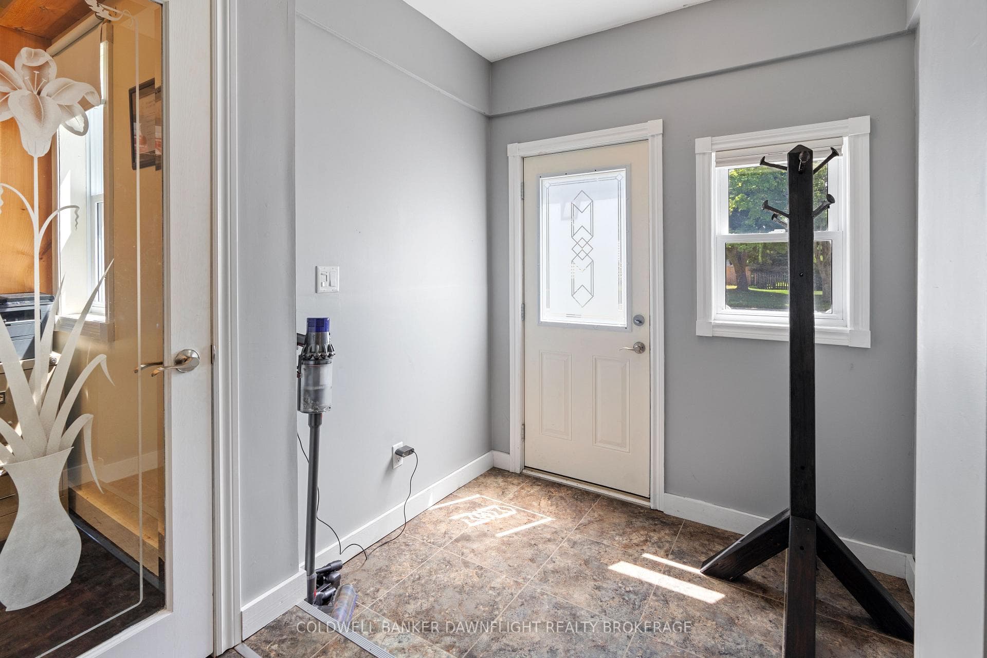 158 King Street photo 6