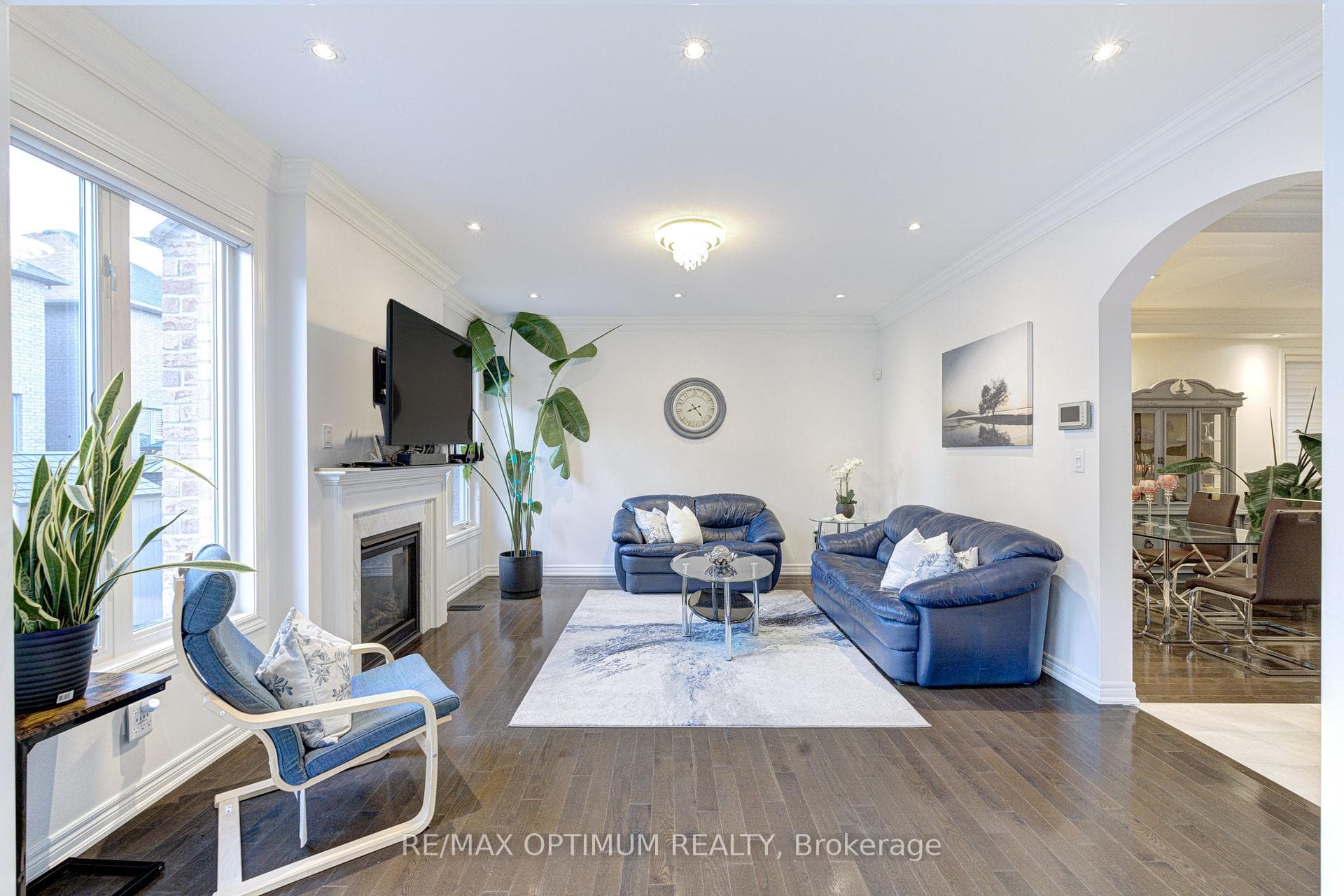 46 Sliprock Crescent photo 13