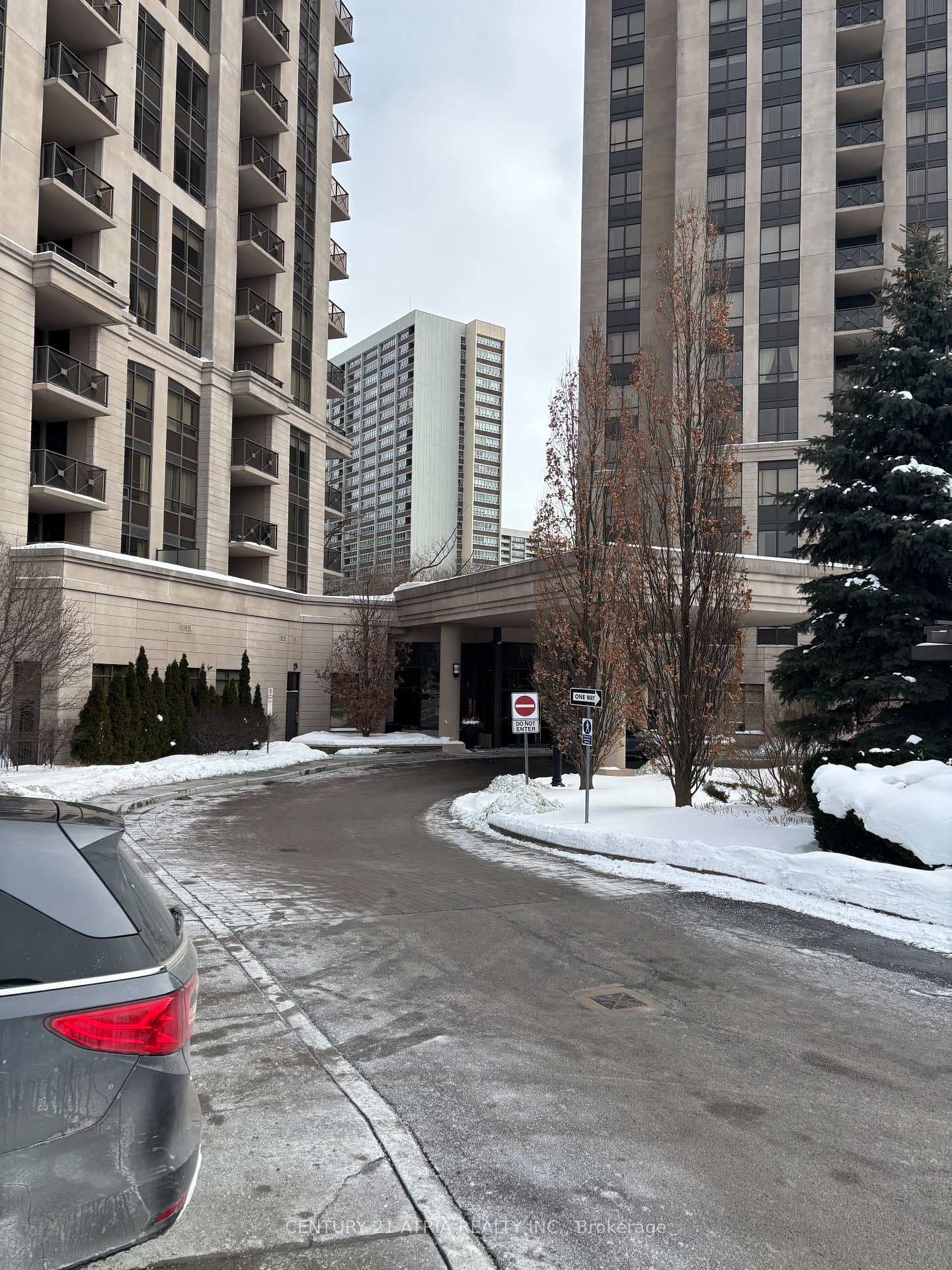 133 Wynford Drive Unit 501 photo 1