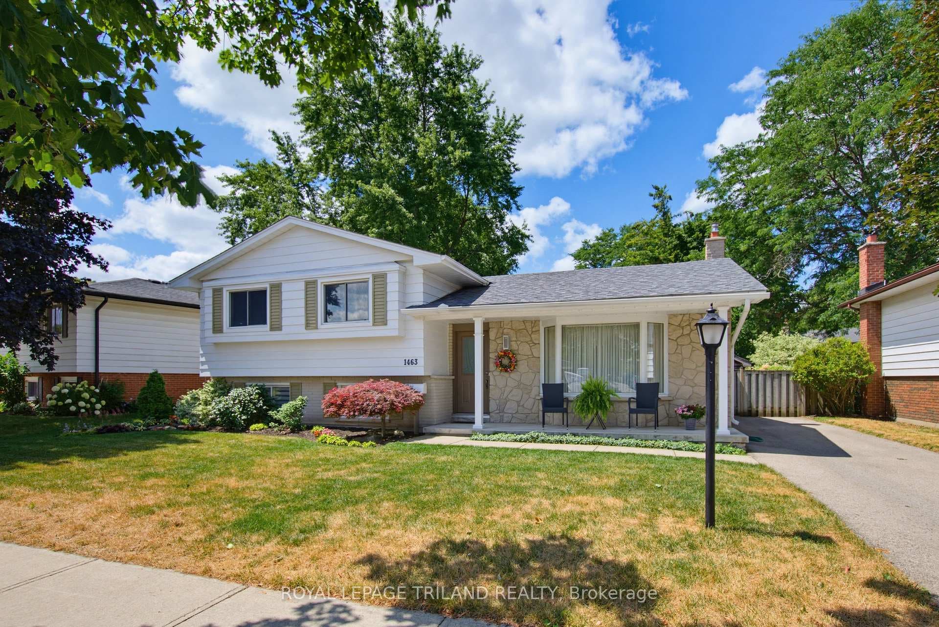 1463 Glenora Drive photo 6