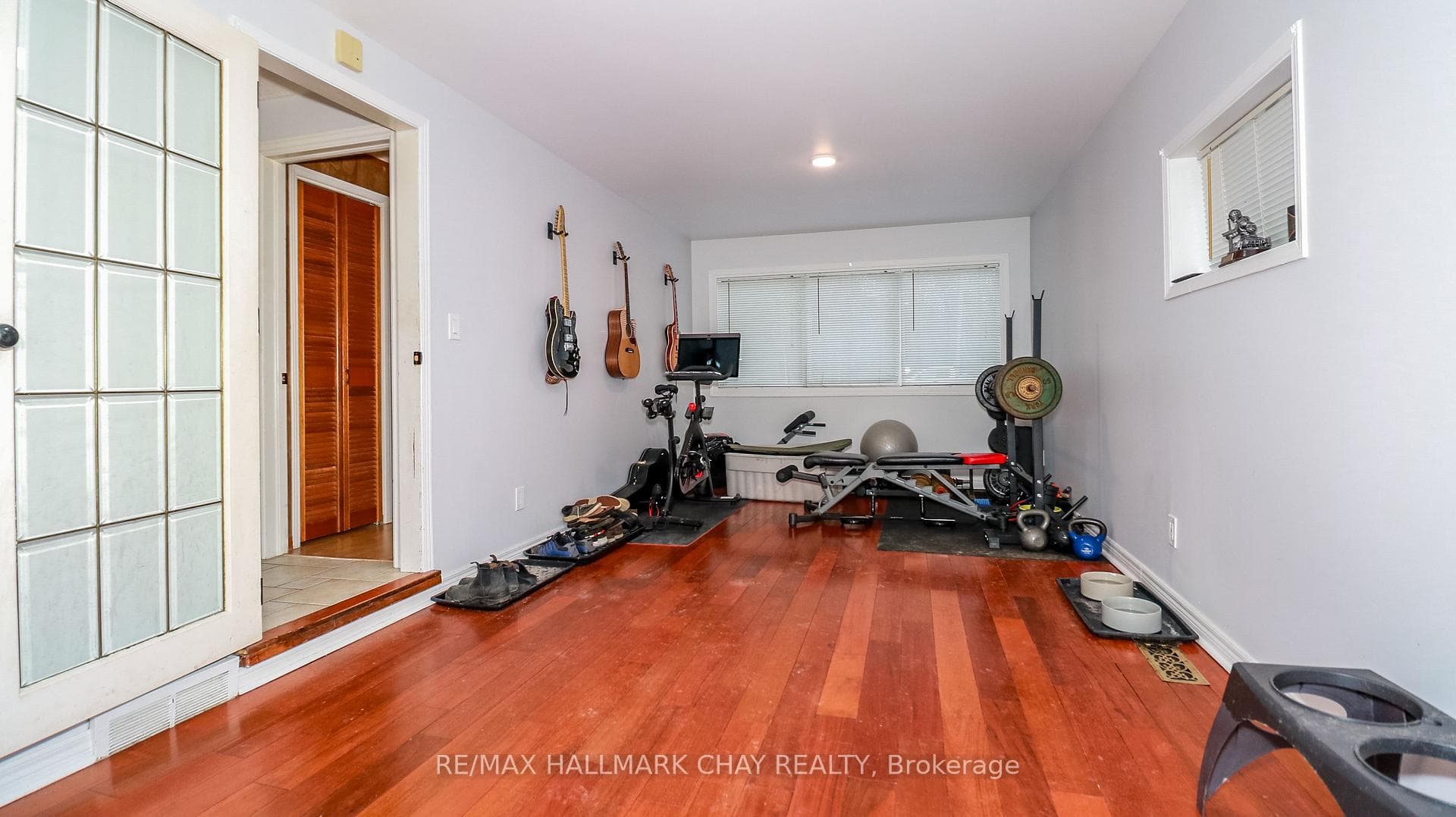1587 Gill Road photo 17