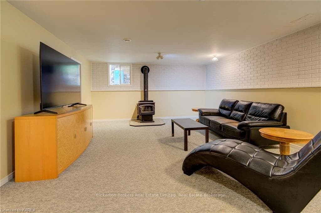 224 LOWER OAK LEAF Road photo 37
