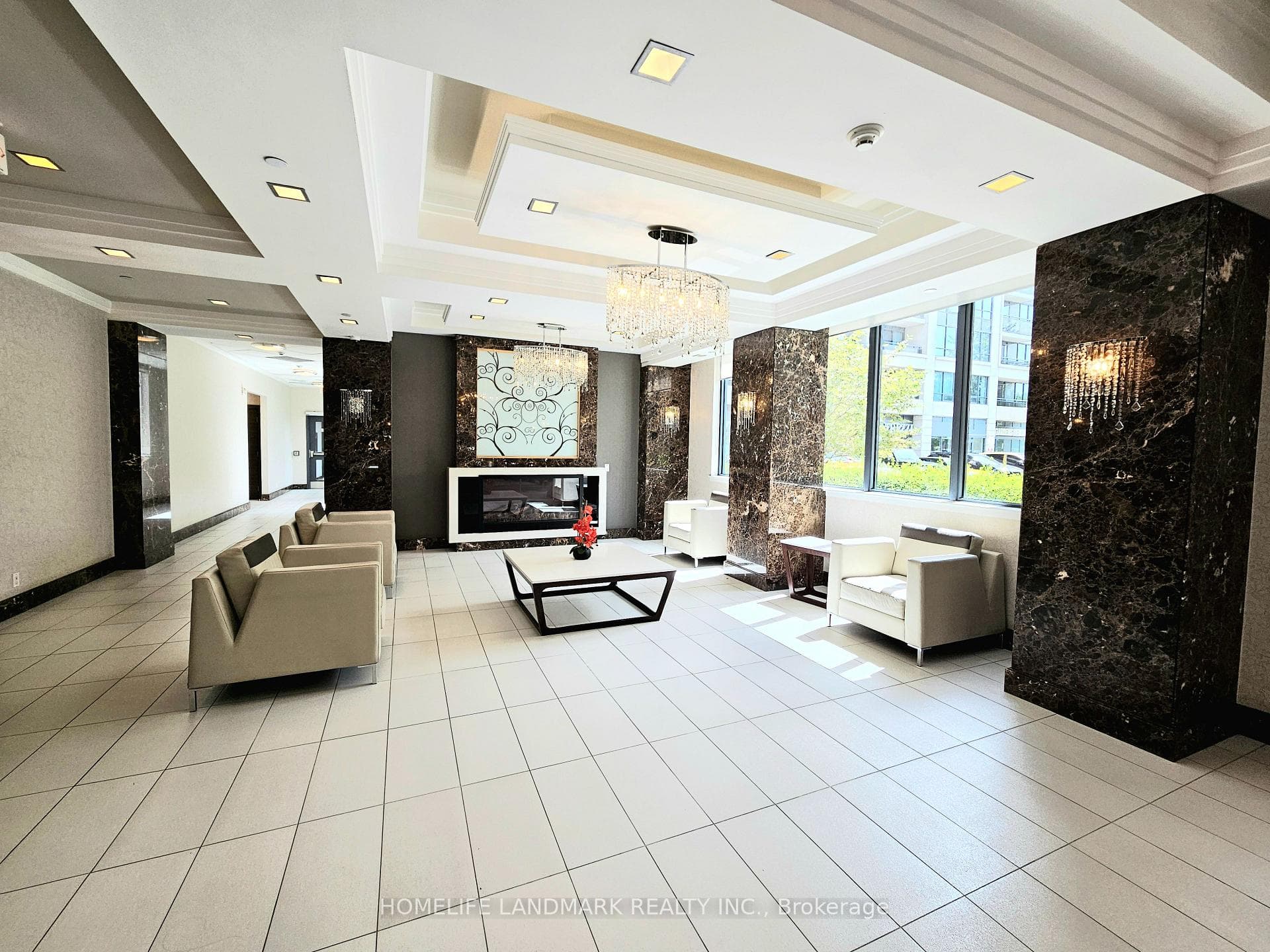 372 Highway 7 East Road Unit 611 photo 17