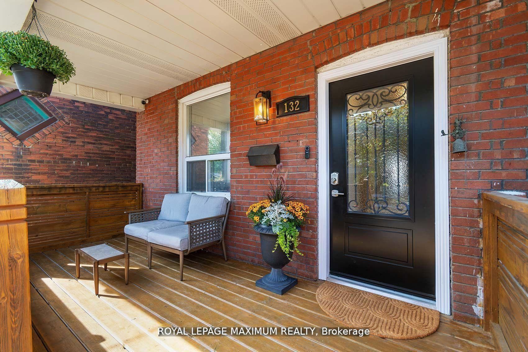 132 Wallace Avenue photo 3
