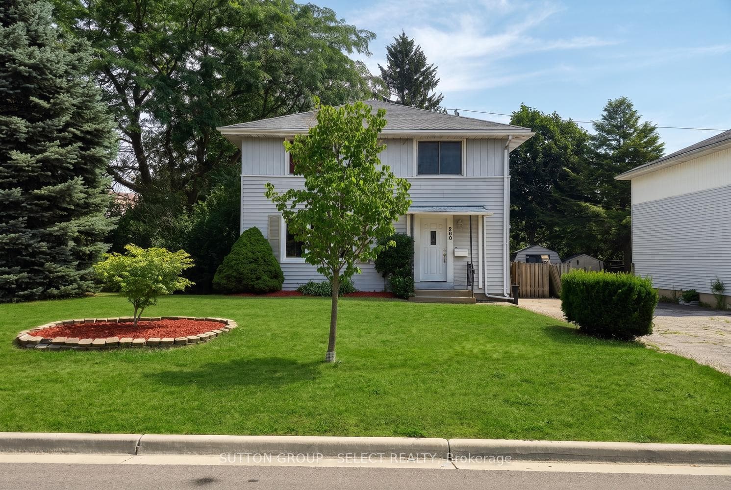 200 Rhine Avenue photo 2