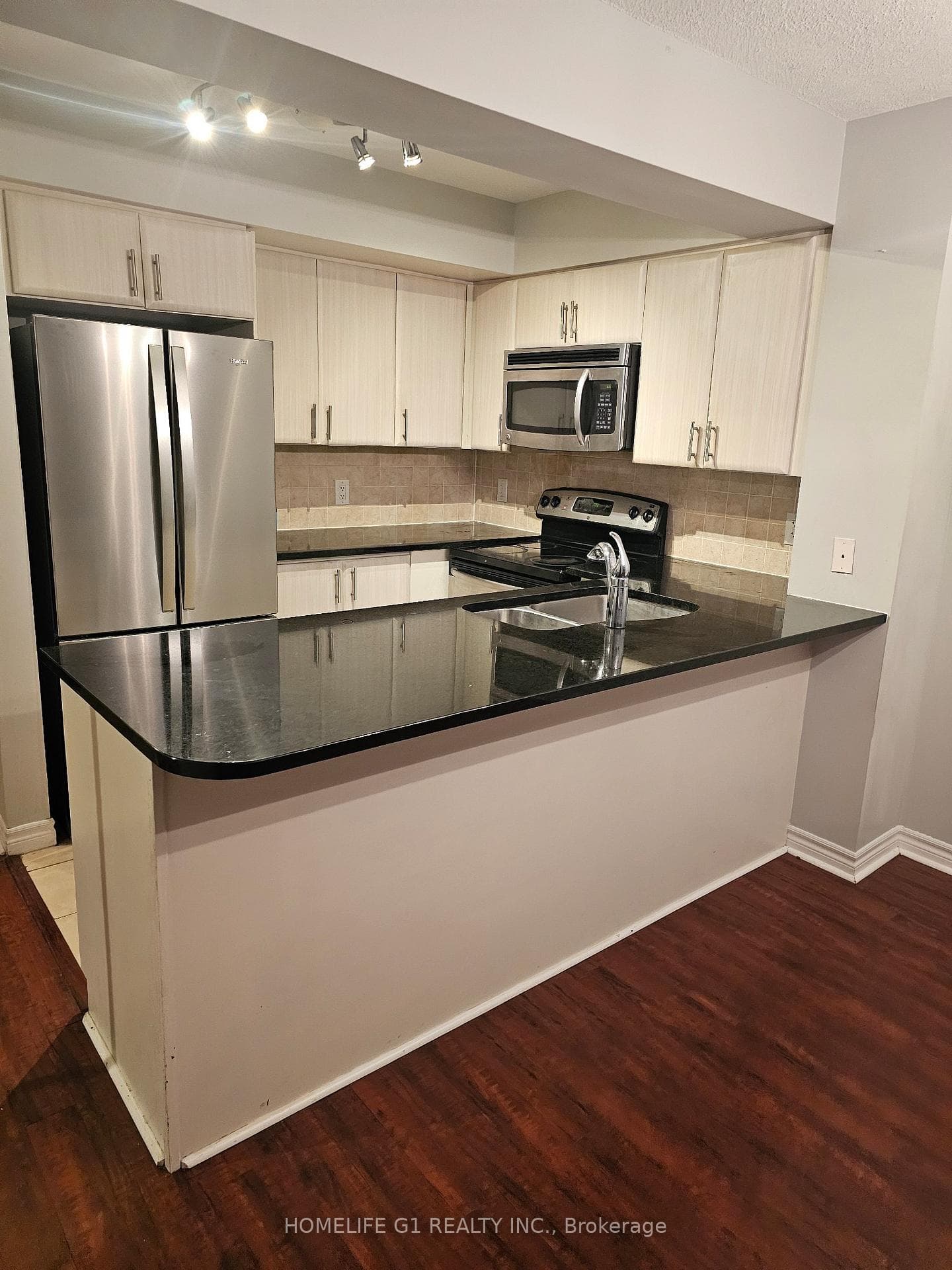 335 Rathburn Road Unit 1503 photo 6