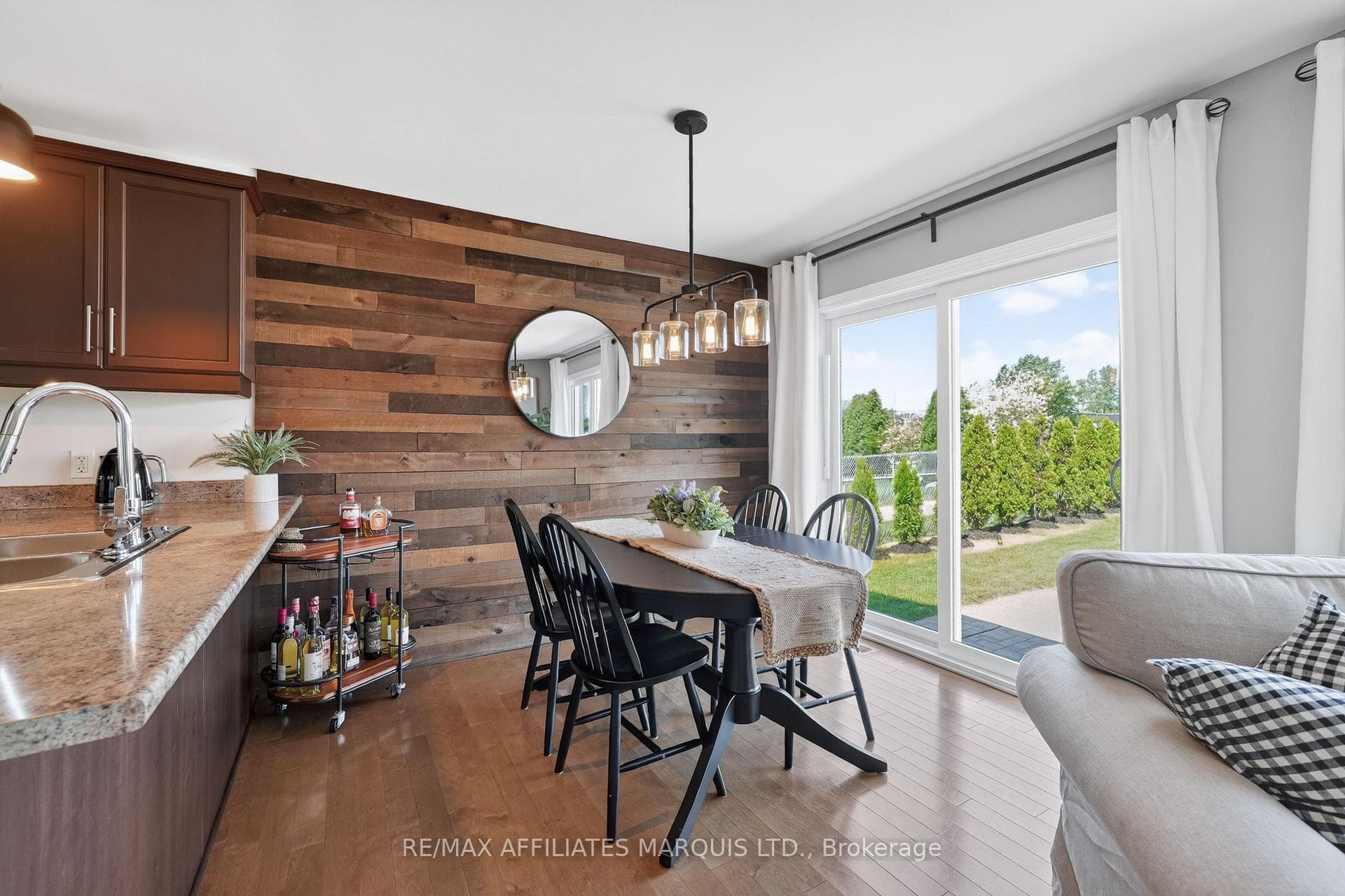 348 Glen Nora Drive photo 17