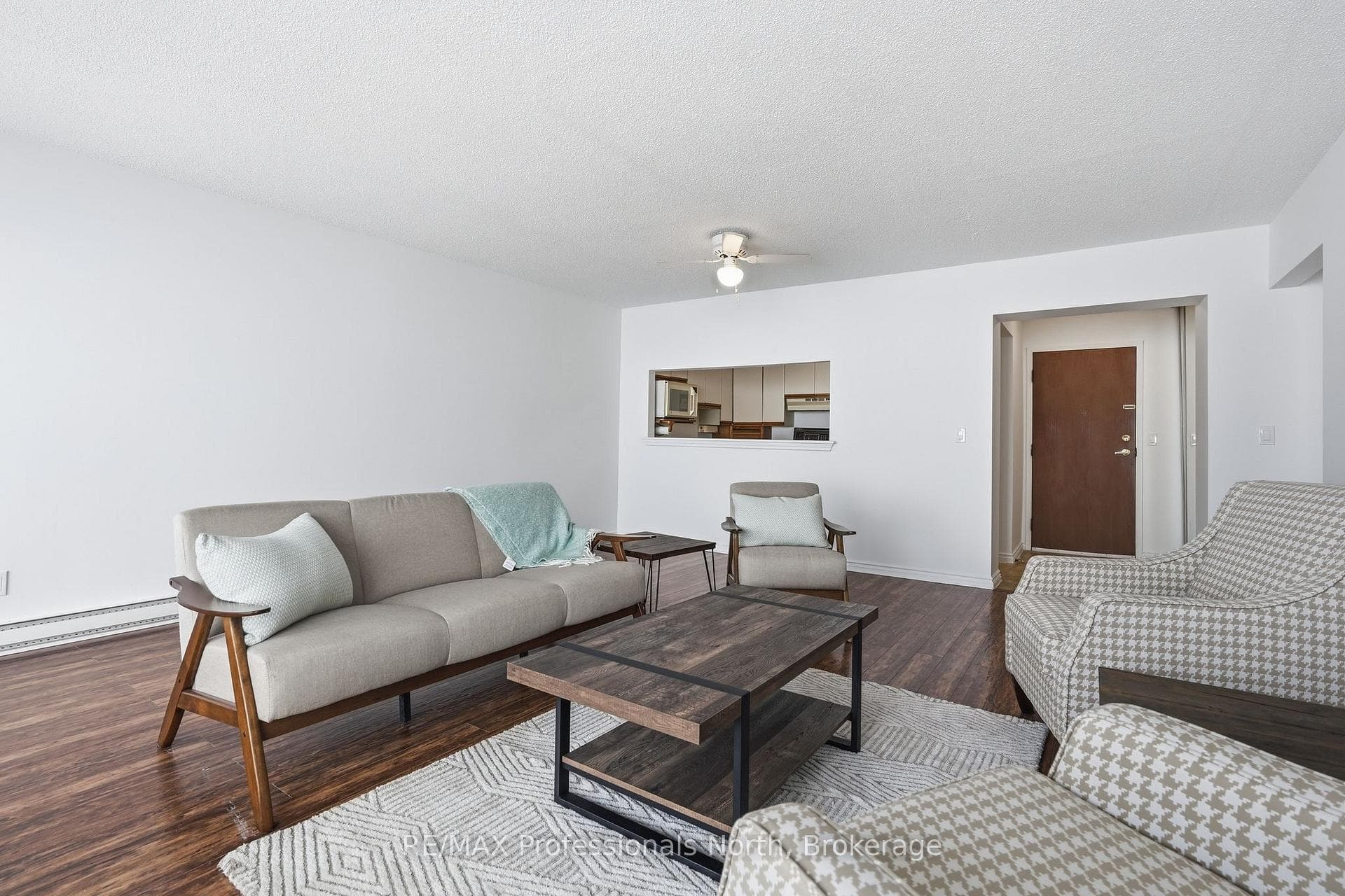 38 Monck Road Unit 105 photo 20