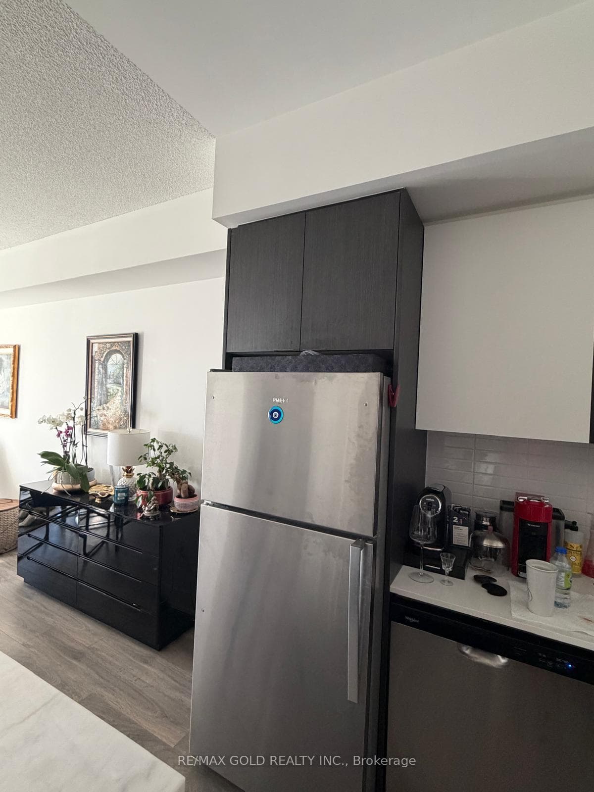 204 Burnhamthorpe Road Unit 1208 photo 4