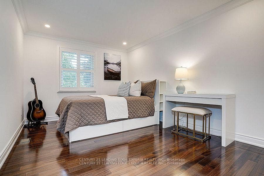 108 Collingsbrook Boulevard photo 35