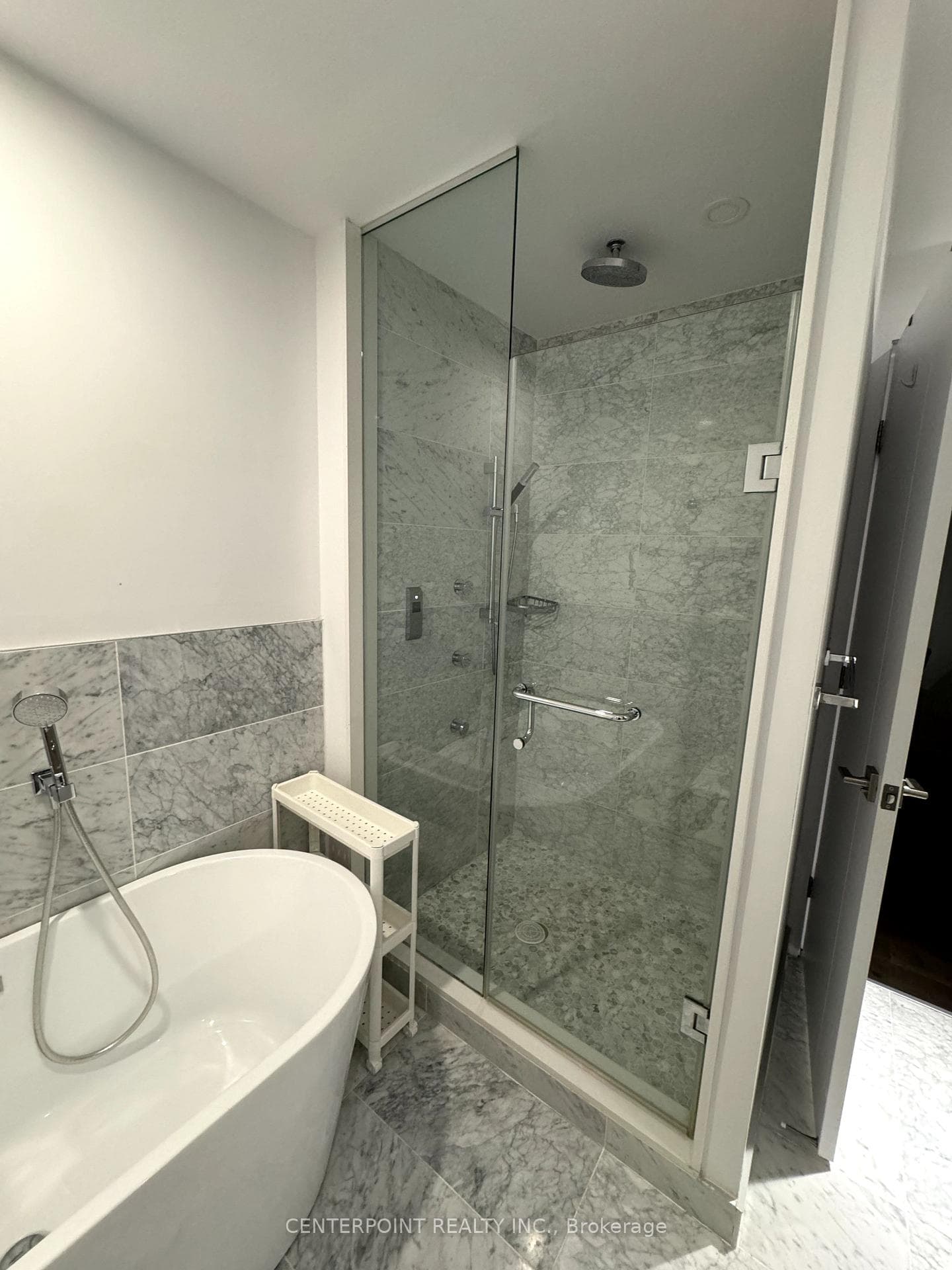 488 University Avenue Unit 3715 photo 8