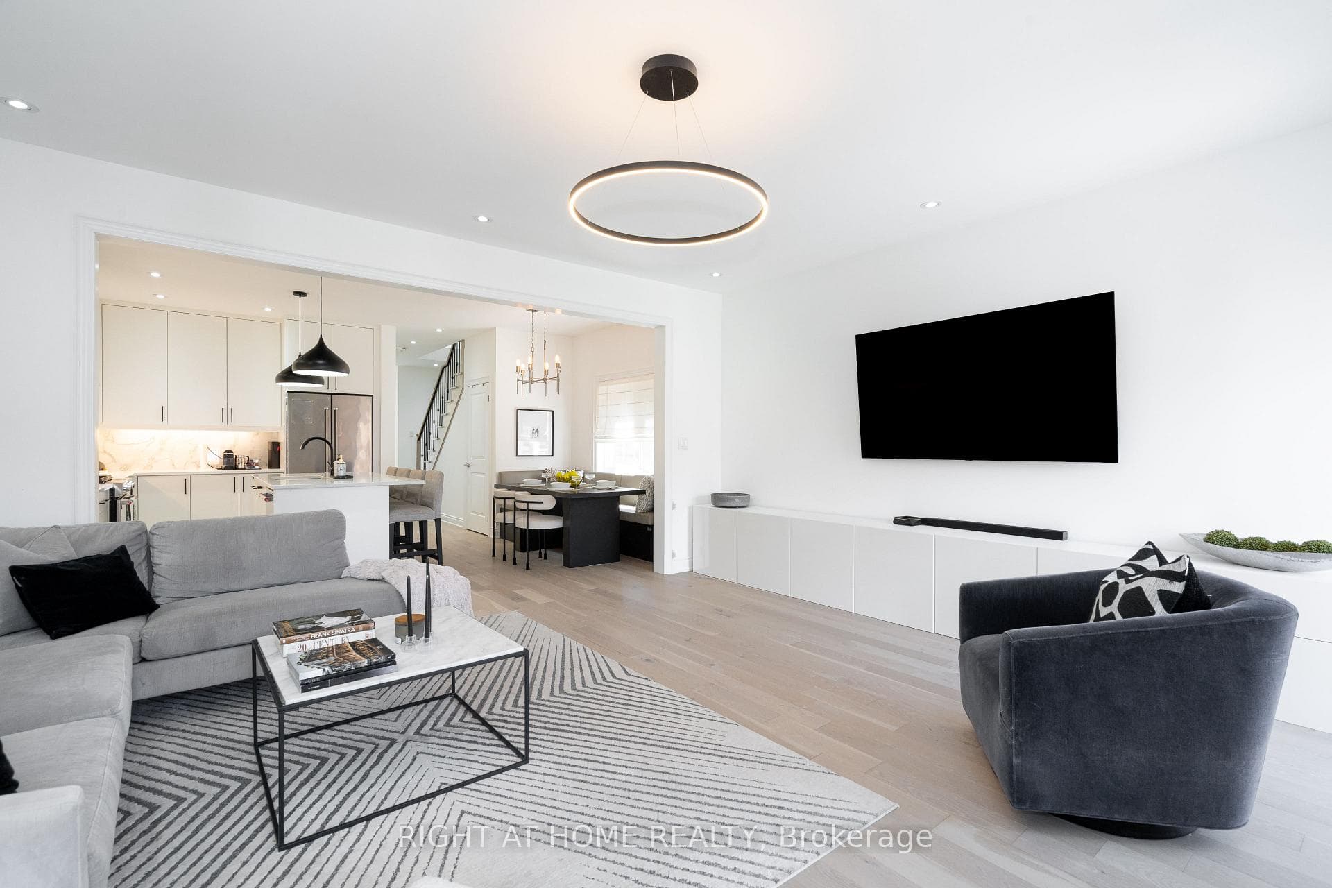 46 Velia Court photo 15
