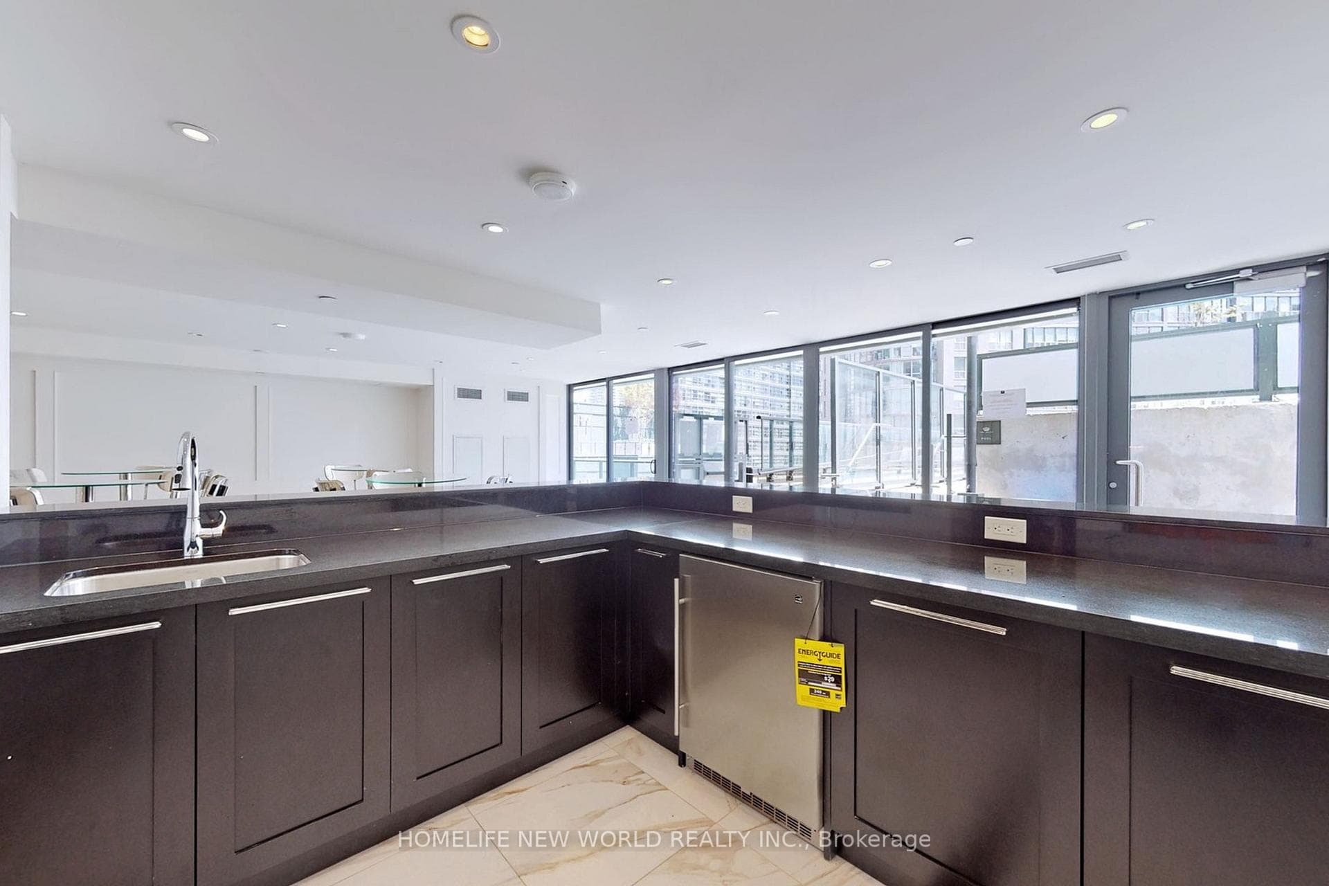 955 Bay Street Unit 625 photo 26